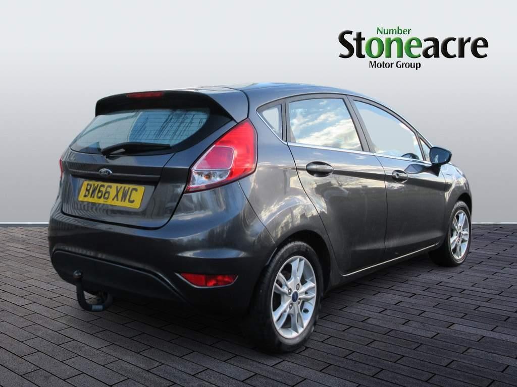 Ford Fiesta 1.25 Zetec Hatchback 5dr Petrol Manual Euro 6 (82 ps) (BW66XWC) image 2