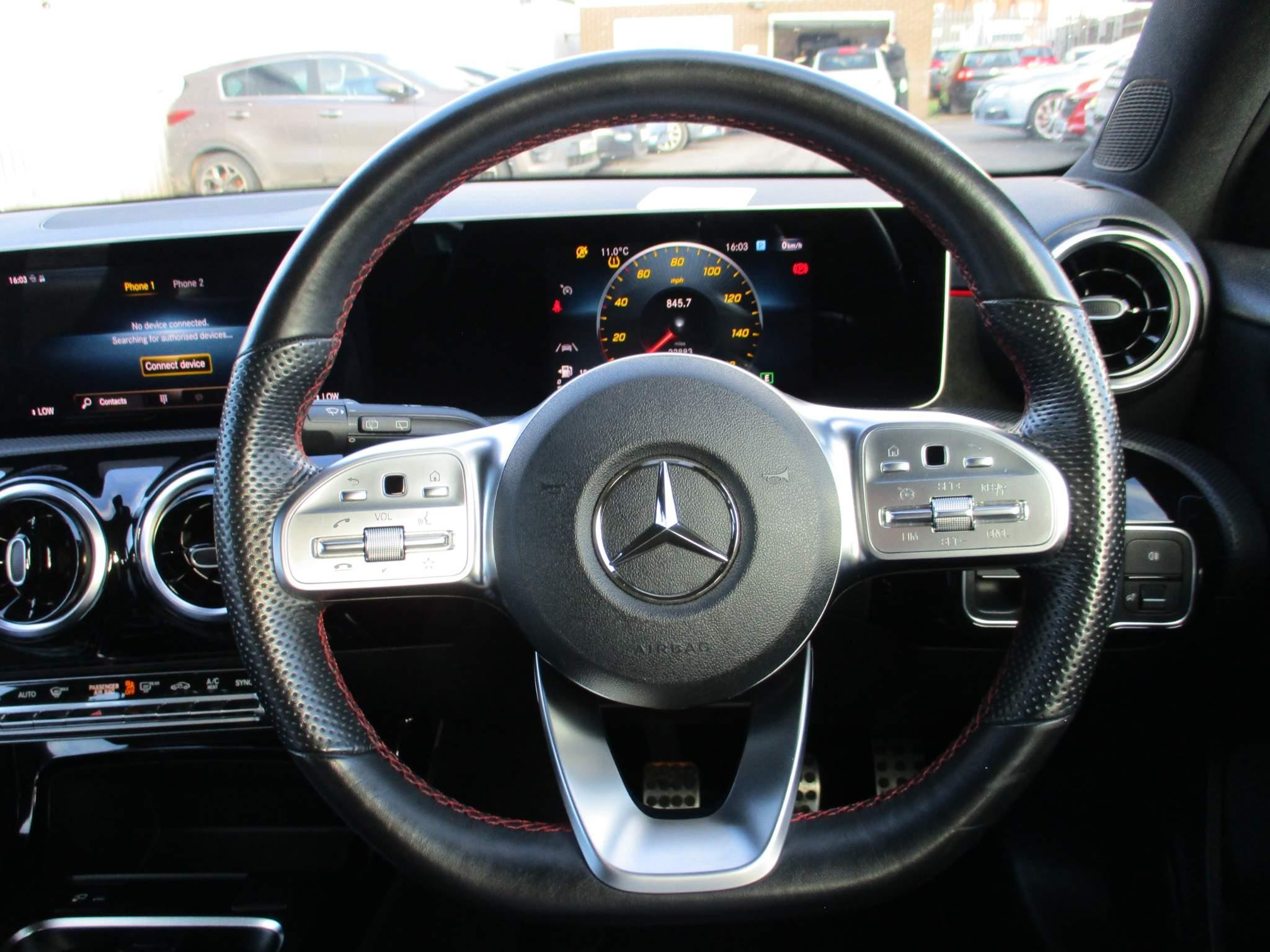 Mercedes-Benz A-Class 1.3 A180 AMG Line (Executive) Hatchback 5dr Petrol Manual Euro 6 (s/s) (136 ps) (DK19OUU) image 15
