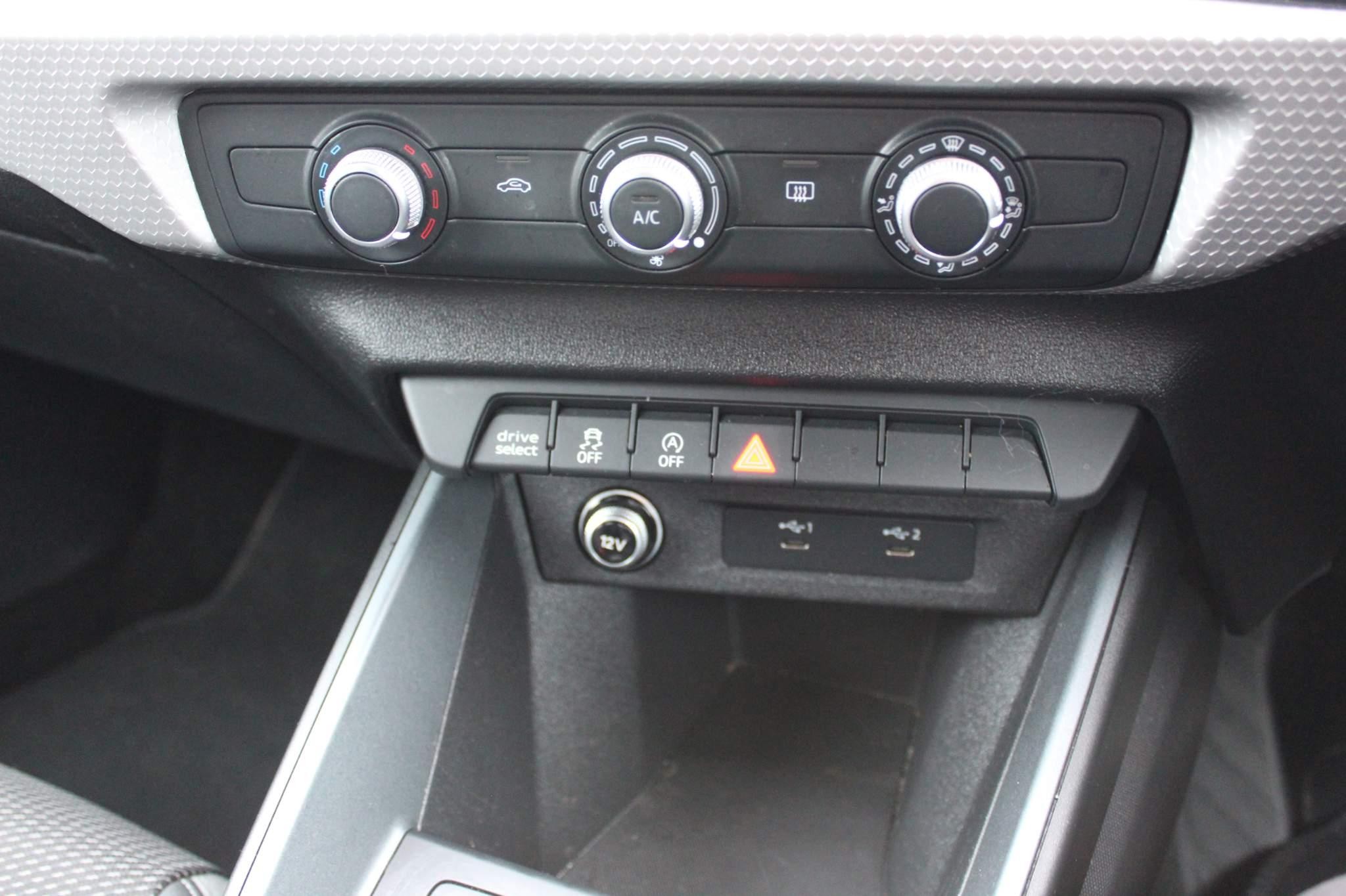 Audi A1 1.0 TFSI 30 Black Edition Sportback 5dr Petrol Manual Euro 6 (s/s) (110 ps) (SW21FVX) image 17