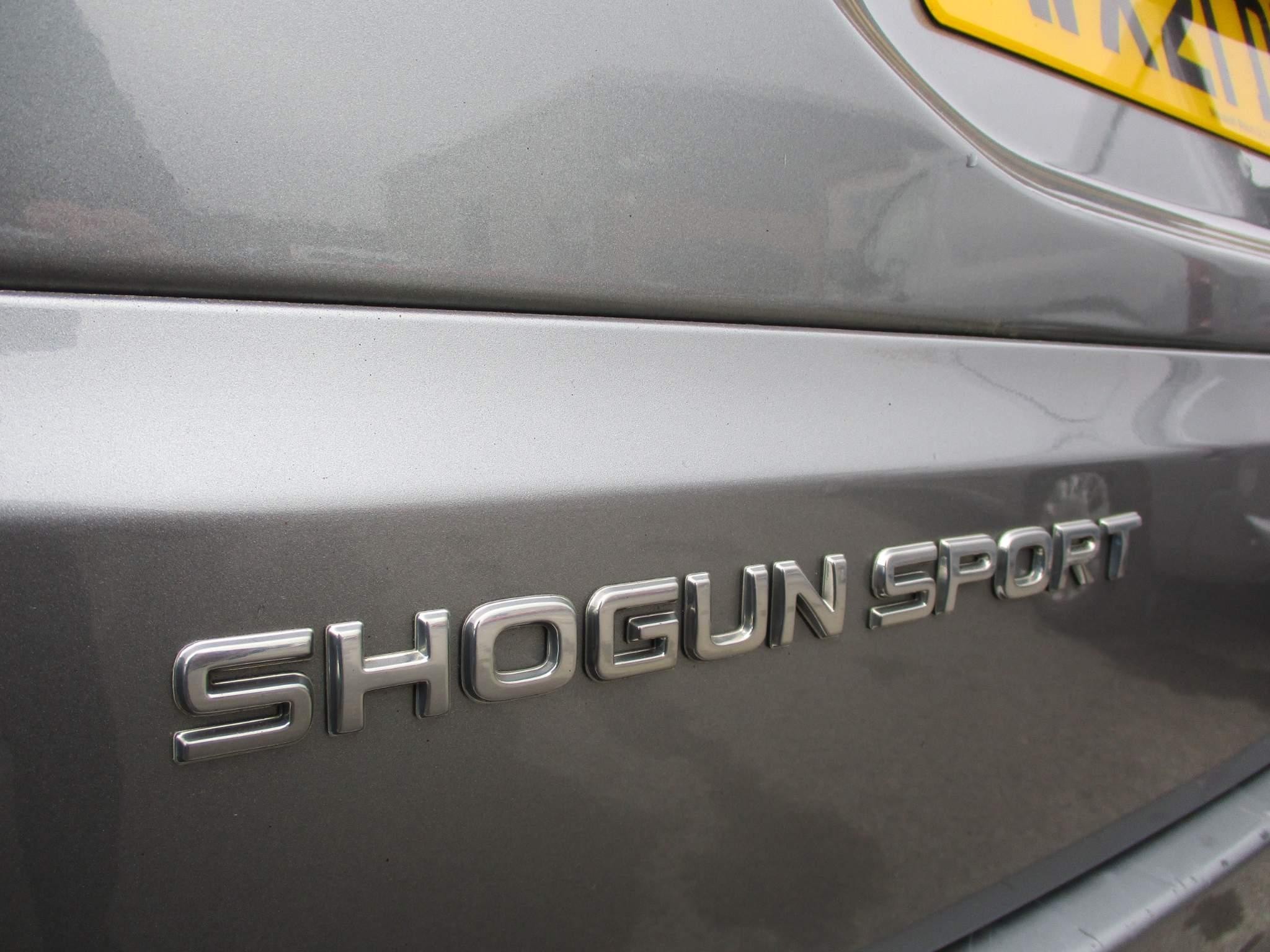 Mitsubishi Shogun Sport 2.4D 4 SUV 5dr Diesel Auto 4WD Euro 6 (181 ps) (WX21DXU) image 9