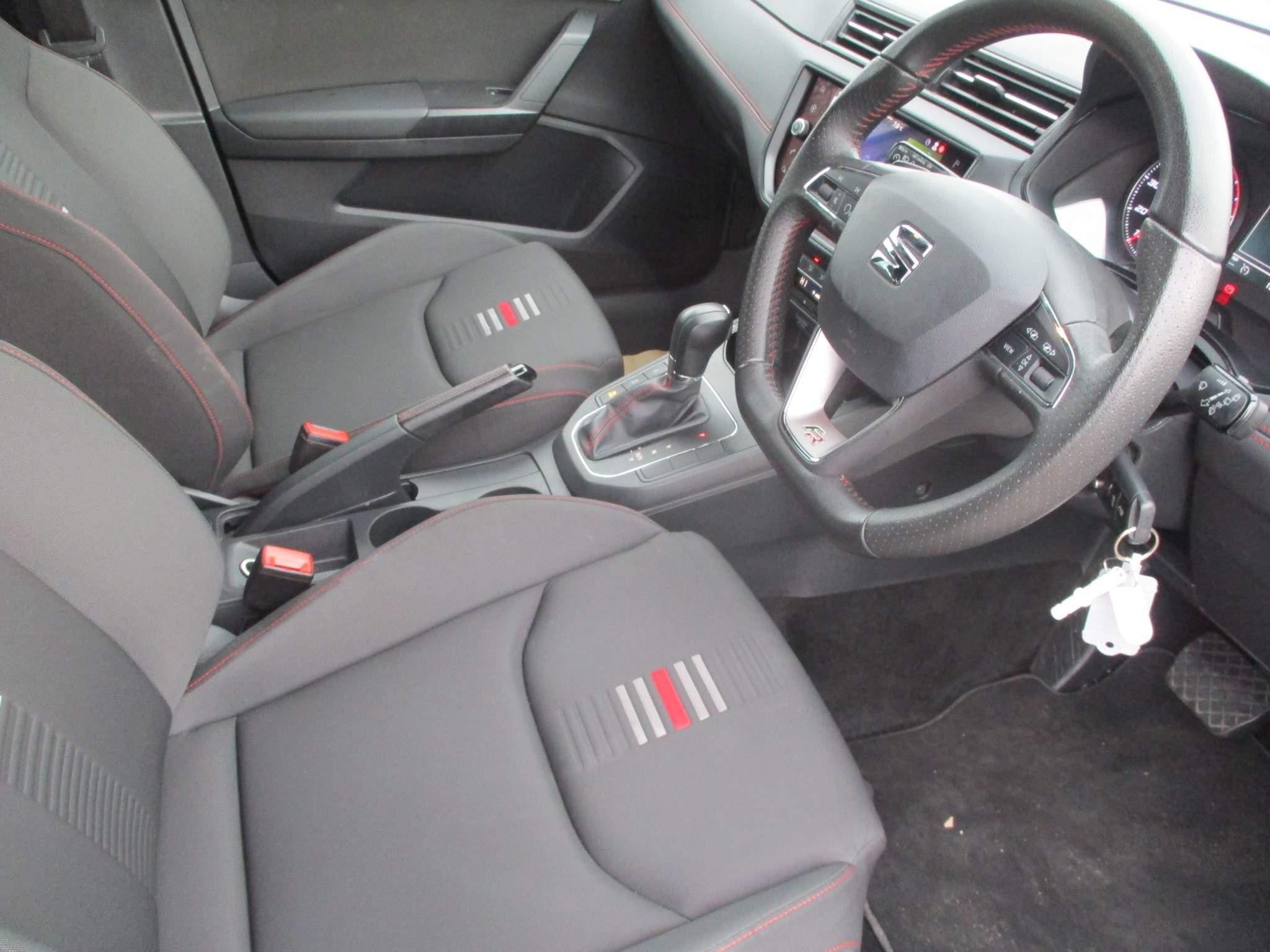 SEAT Ibiza 1.0 TSI FR Hatchback 5dr Petrol DSG Euro 6 (s/s) (110 ps) (GD21HXG) image 9