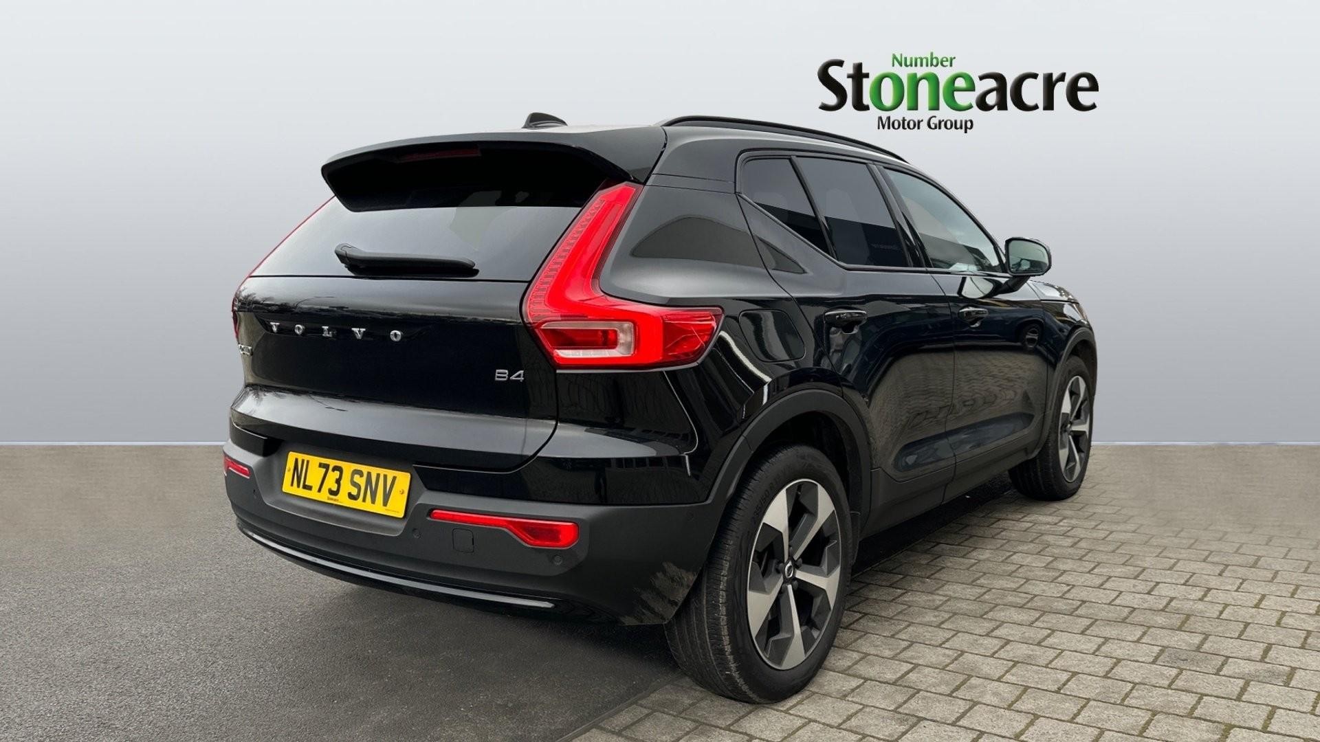 Used Volvo XC40 2.0 B4P Ultimate Dark 5dr Auto Automatic - (NL73SNV)