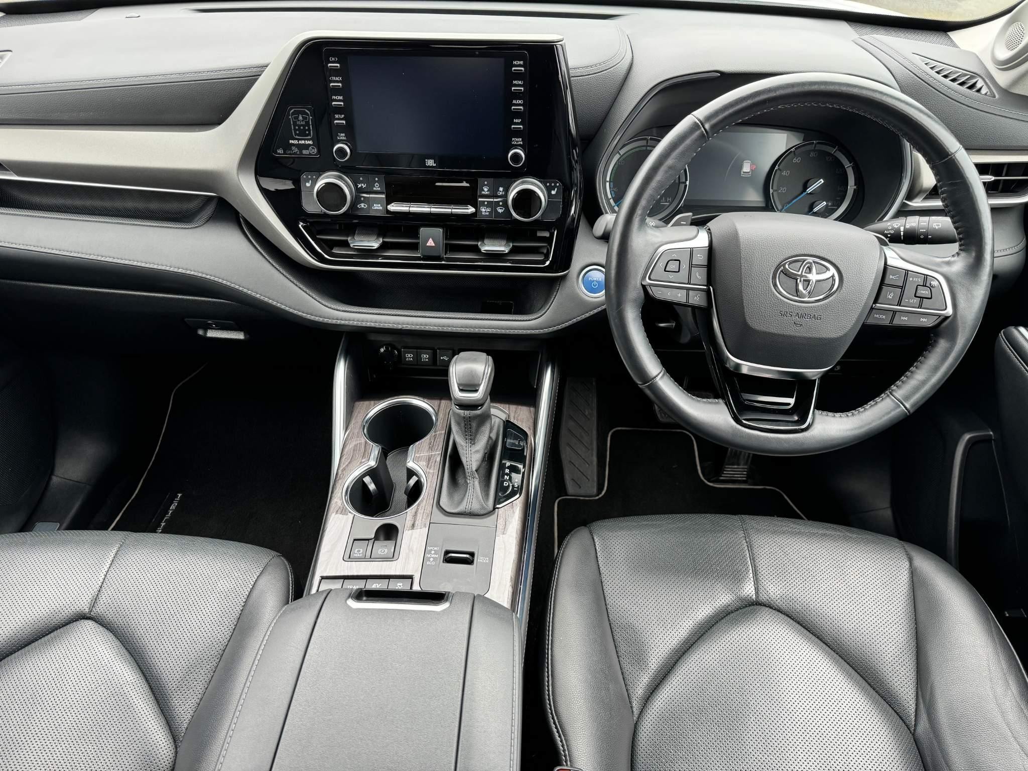 Toyota Highlander 2.5 VVT-h Excel SUV 5dr Petrol Hybrid CVT 4WD Euro 6 (s/s) (248 ps) (WU71FNX) image 14