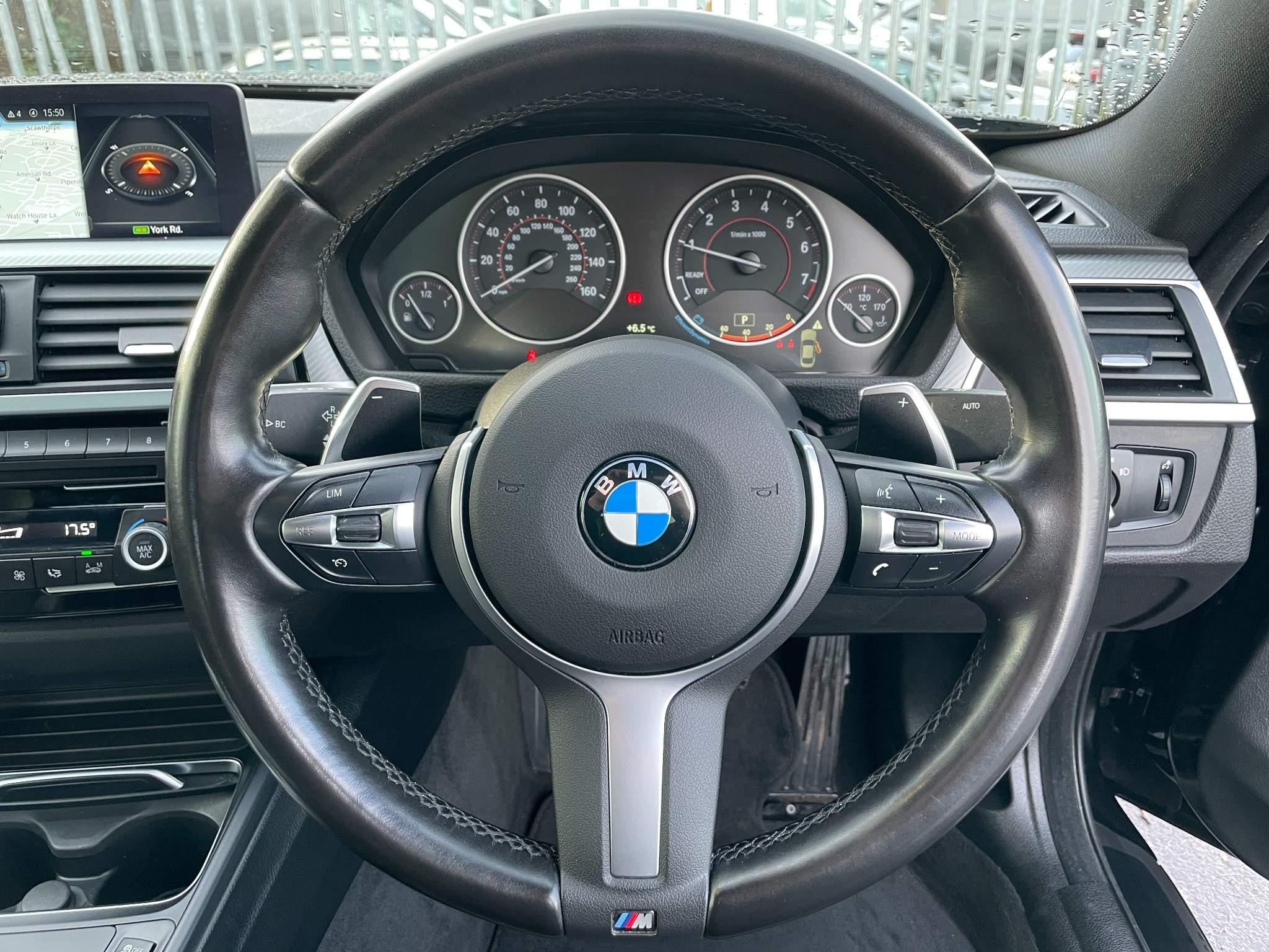 BMW 4 Series 420i M Sport Coupe (HR19OKD) image 9