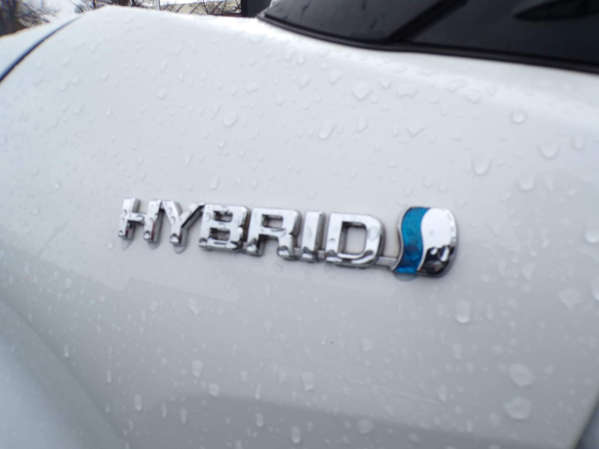 Toyota C-HR 2.0 Hybrid Excel 5dr CVT (FG70DSV) image 12