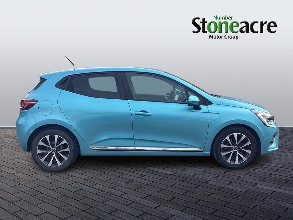 Renault Clio 1.0 TCe 100 Iconic 5dr (AK20LLG) image 1