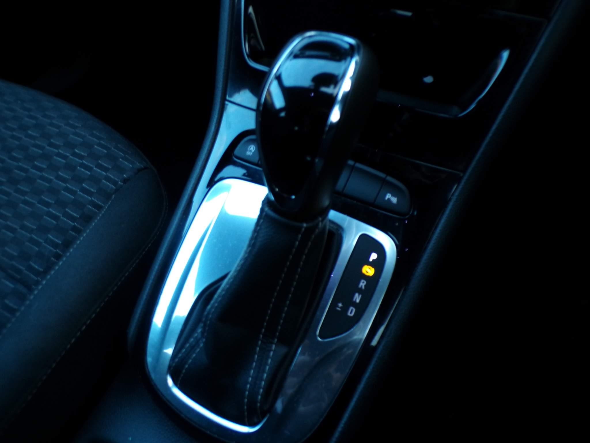 Vauxhall Astra 1.4T 16V 150 SRi Nav 5dr Auto (FC16DWP) image 14