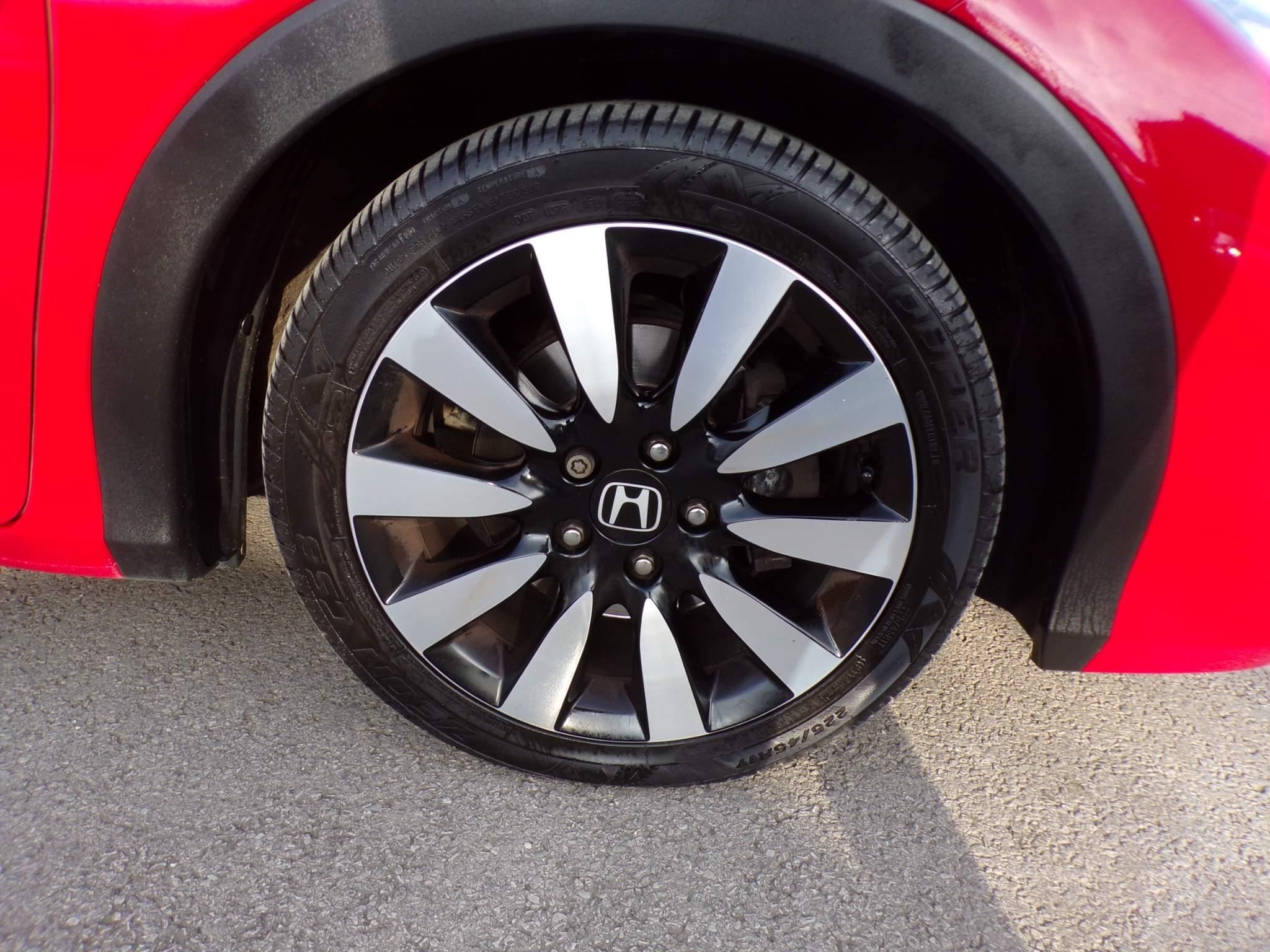 Honda Civic 1.8 i-VTEC SR Hatchback 5dr Petrol Manual Euro 6 (s/s) (142 ps) (YJ66JRT) image 7