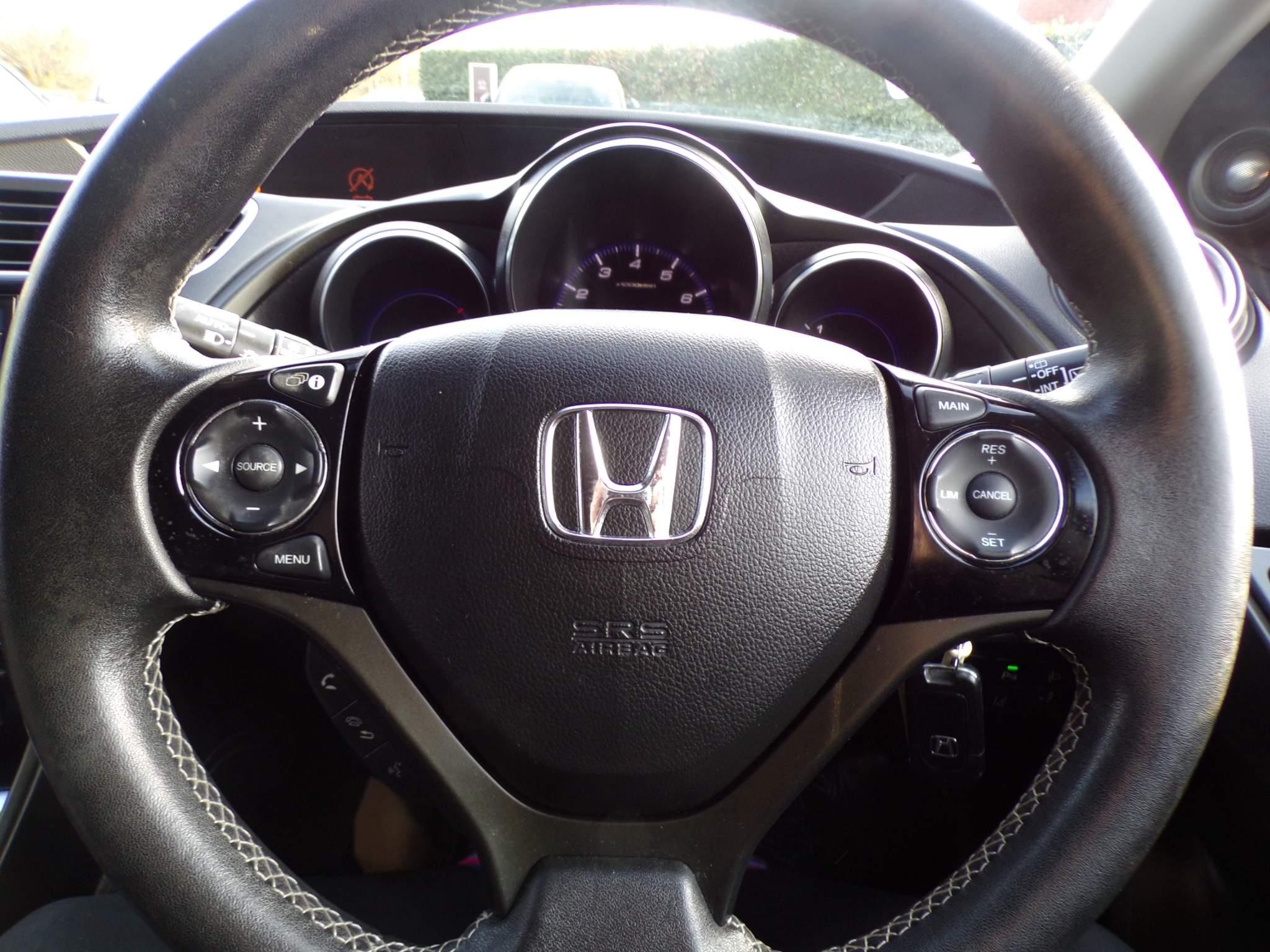 Honda Civic 1.8 i-VTEC SR Hatchback 5dr Petrol Manual Euro 6 (s/s) (142 ps) (YJ66JRT) image 11