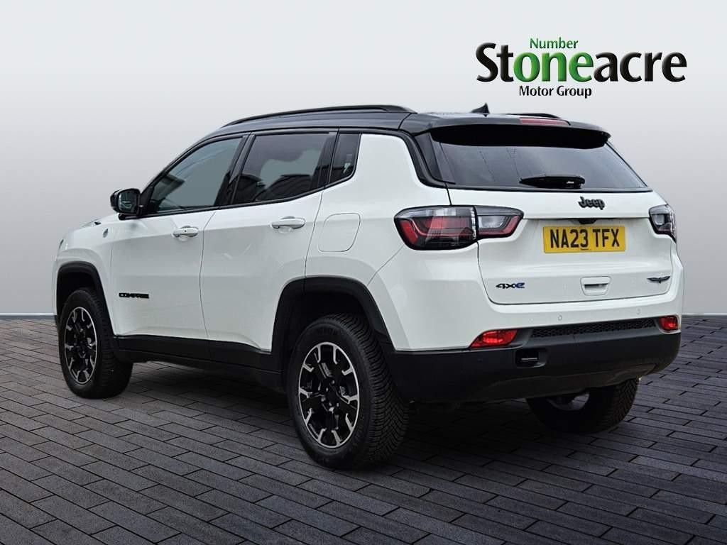 Jeep Compass 1.3 T4 GSE 4xe PHEV Trailhawk 5dr Auto (NA23TFX) image 4
