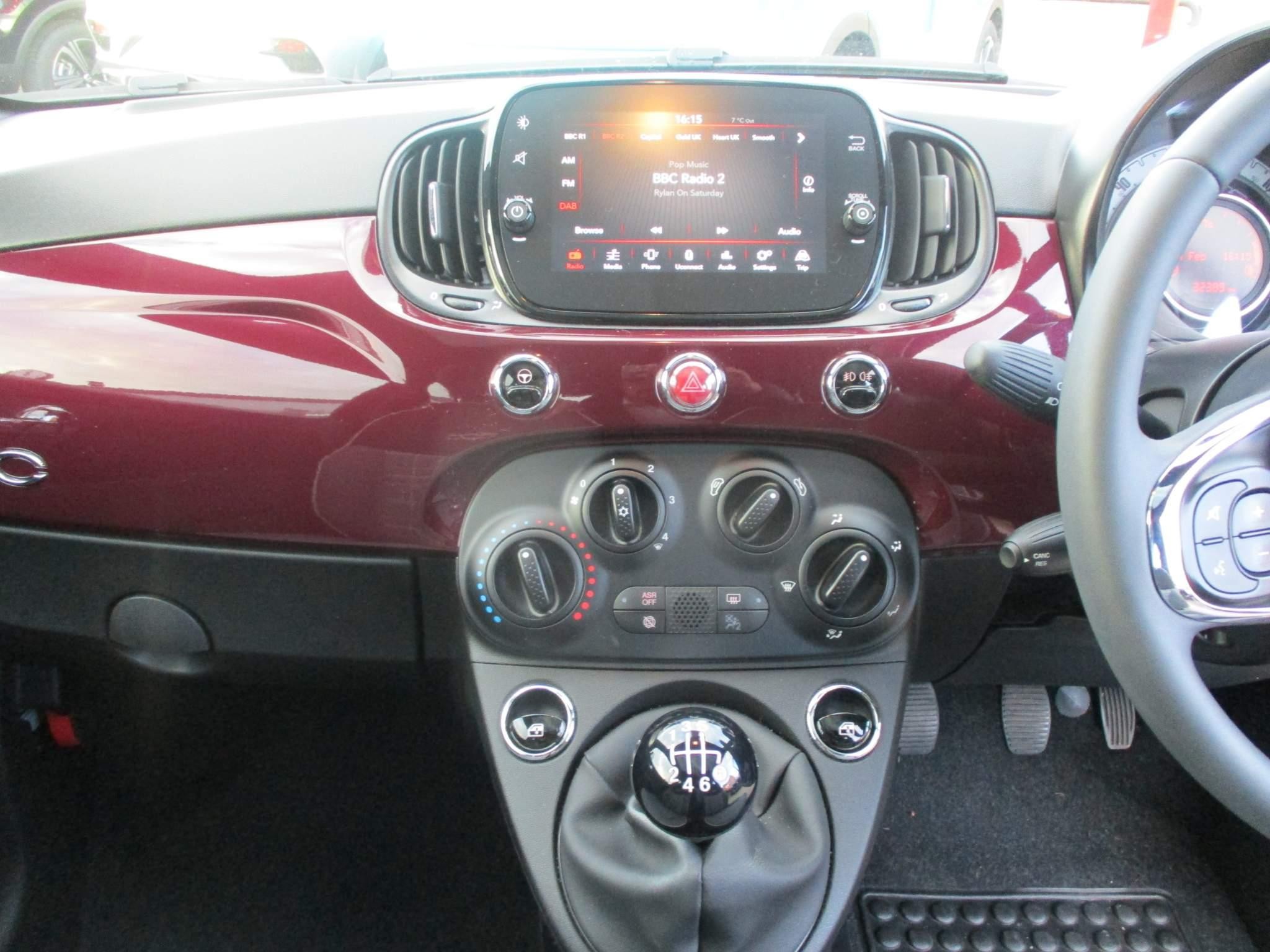 Fiat 500 1.0 Mild Hybrid Lounge 3dr (BX20VLR) image 17