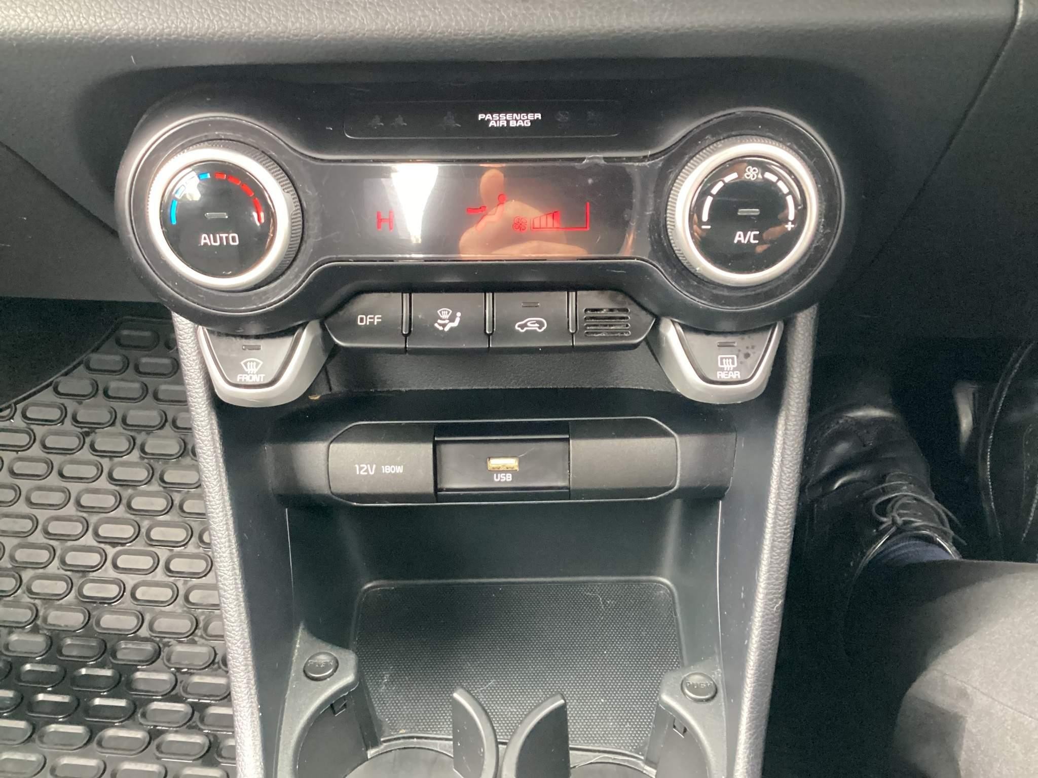 Kia Picanto 1.0 DPi 3 Hatchback 5dr Petrol AMT Euro 6 (s/s) (66 bhp) (BK21OTW) image 26