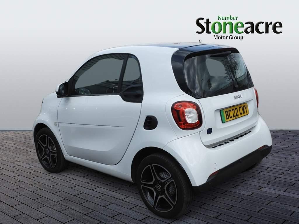 Smart FORTWO 17.6kWh Premium Coupe 2dr Electric Auto (22kW Charger) (82 ps) (BC22CWY) image 4