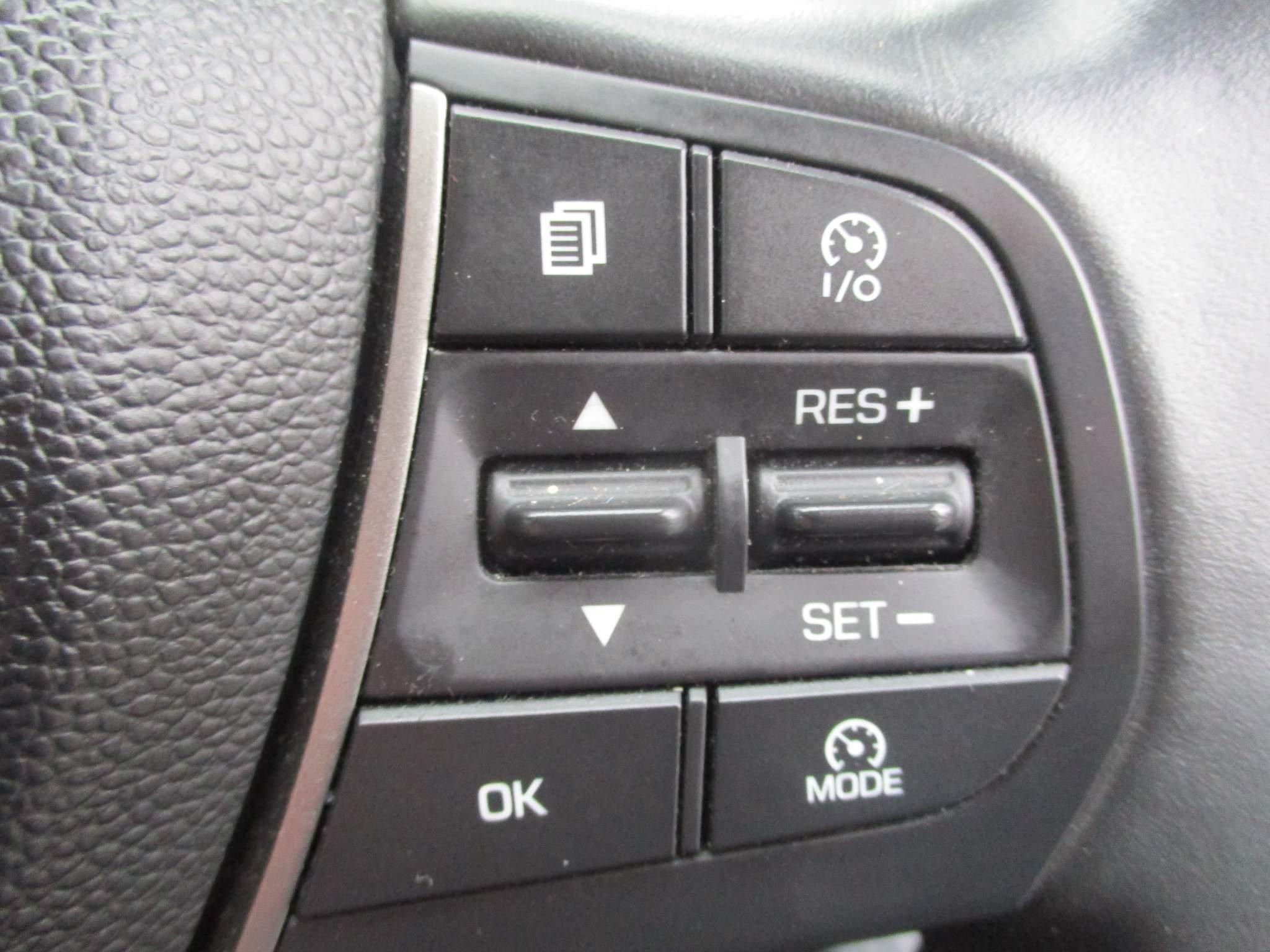 Hyundai i20 1.2 Play Hatchback 5dr Petrol Manual Euro 6 (s/s) (84 ps) (EY70WCG) image 10