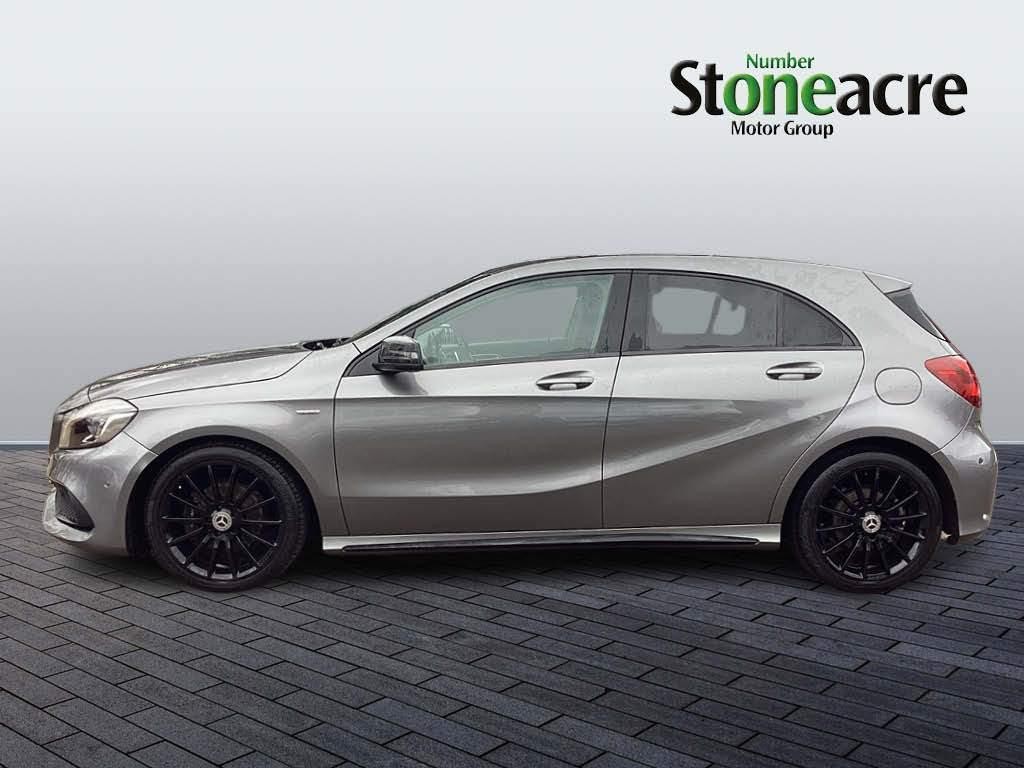 Mercedes-Benz A-Class 1.6 A200 WhiteArt Hatchback 5dr Petrol 7G-DCT Euro 6 (s/s) (156 ps) (NX18HNR) image 5