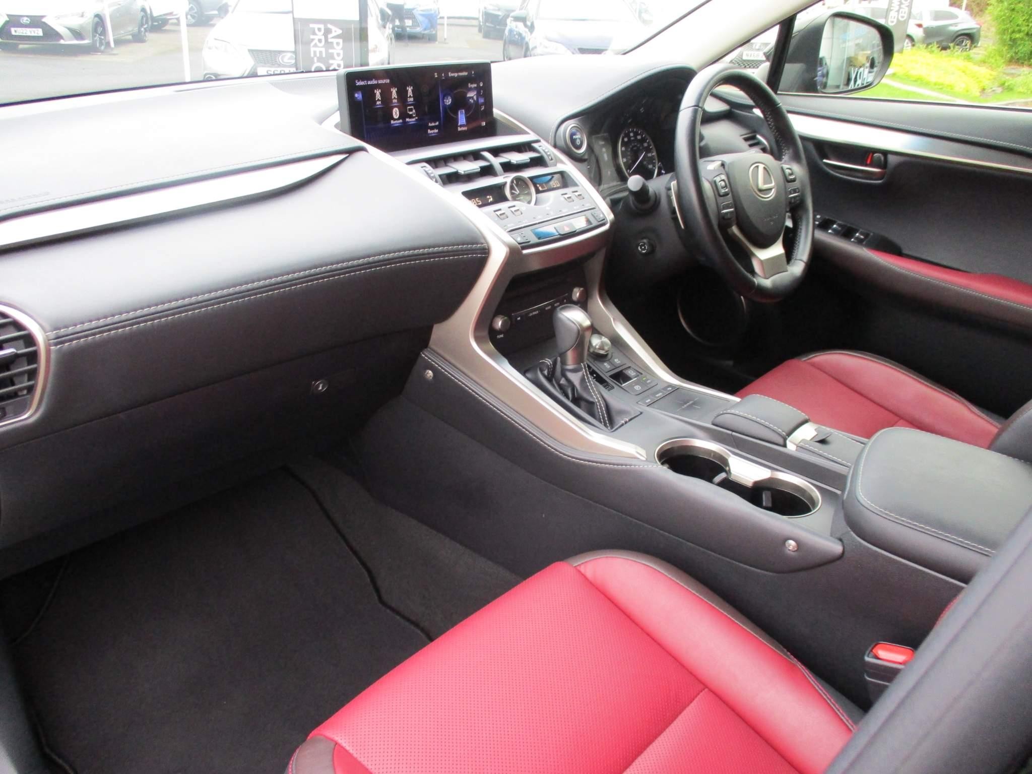 Lexus NX 2.5 300h Luxury SUV 5dr Petrol Hybrid E-CVT 4WD Euro 6 (s/s) (197 ps) (NU18OBM) image 12