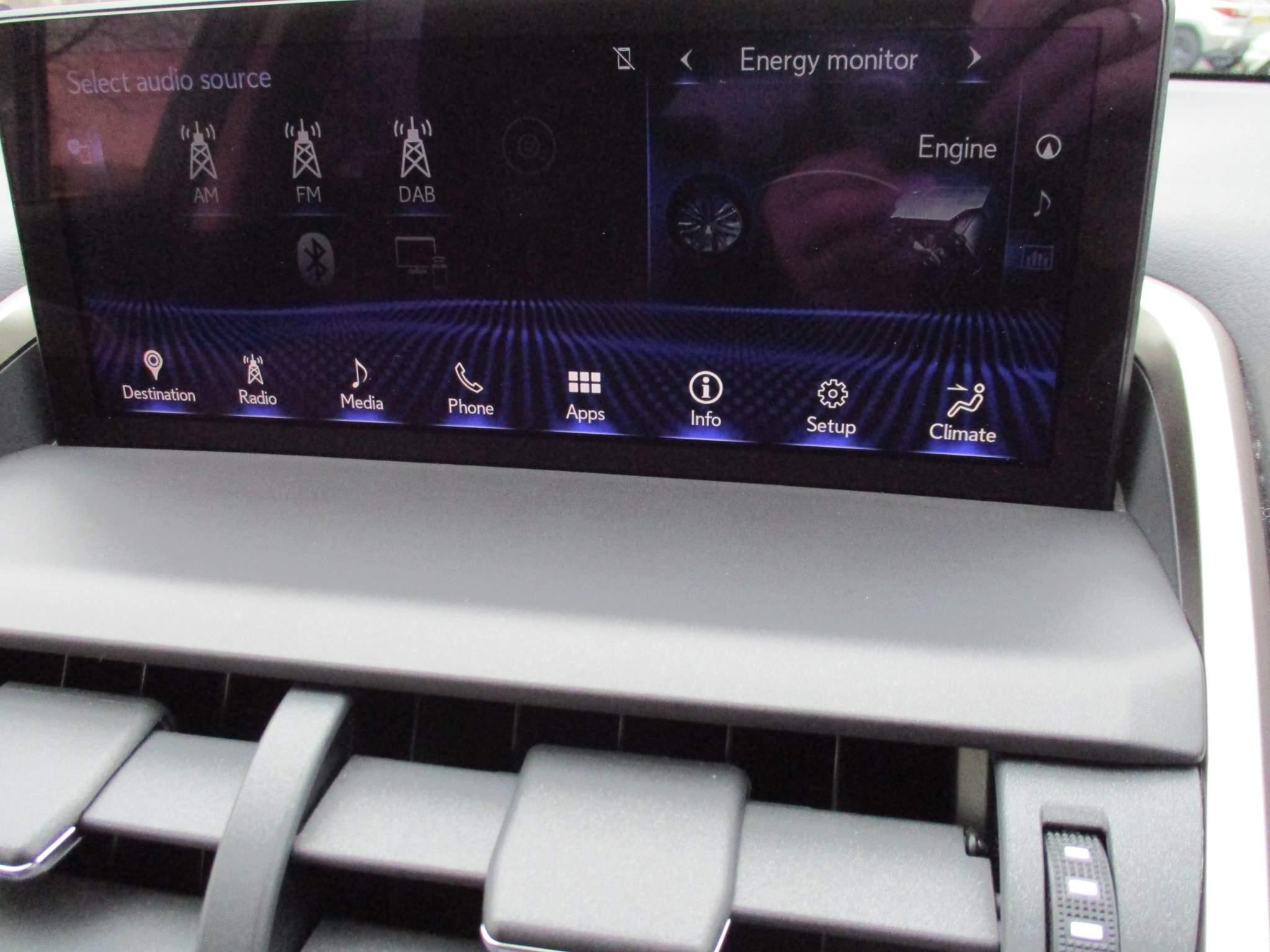 Lexus NX 2.5 300h Luxury SUV 5dr Petrol Hybrid E-CVT 4WD Euro 6 (s/s) (197 ps) (NU18OBM) image 22