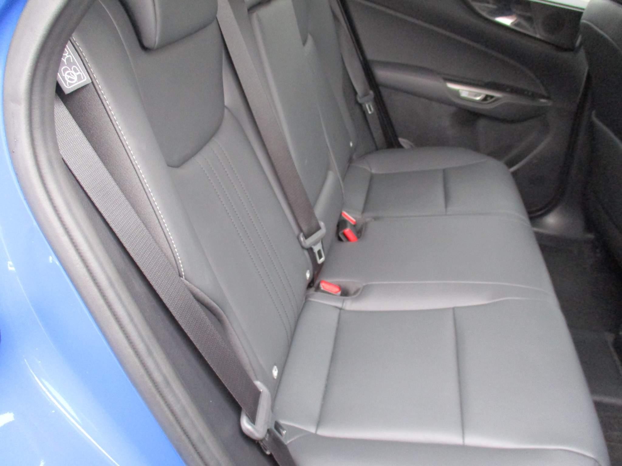 Lexus NX 450h+ 2.5 5dr Premium Plus Pack/Sunroof (GY72UUO) image 16