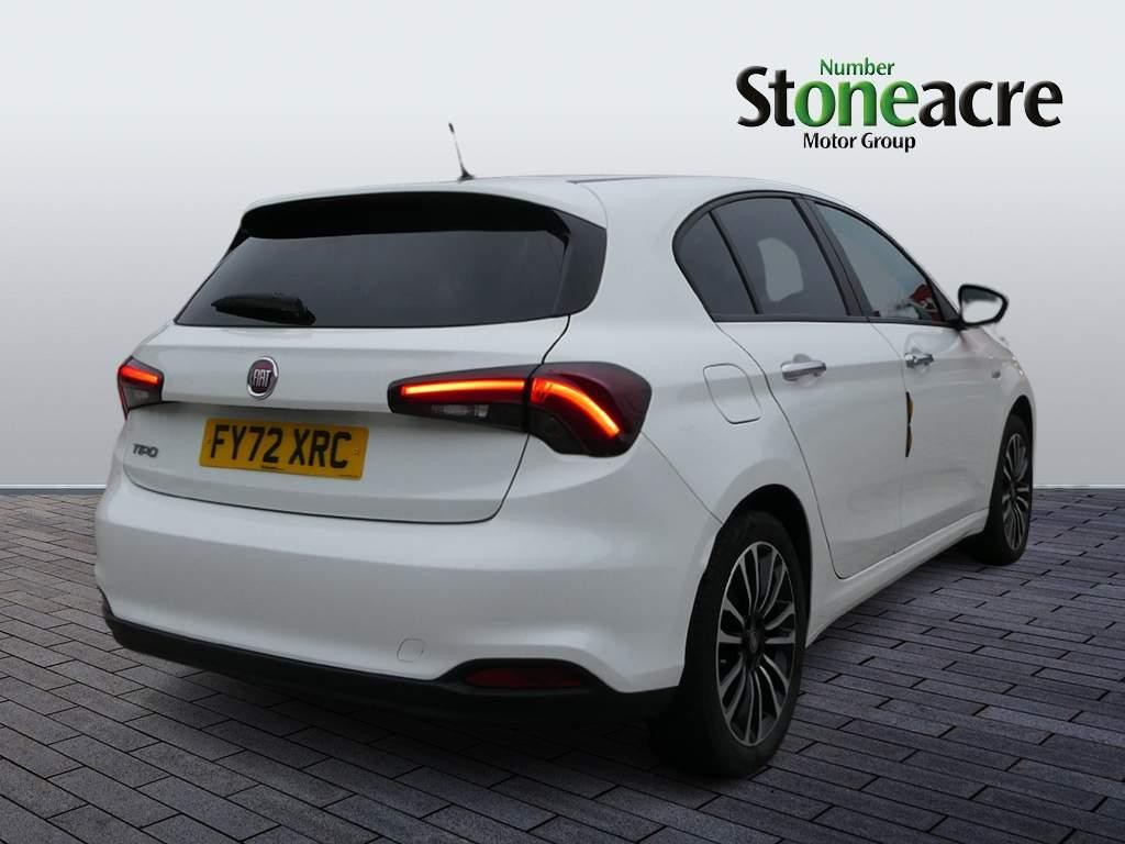 Fiat Tipo 1.0 City Life 5dr (FY72XRC) image 2