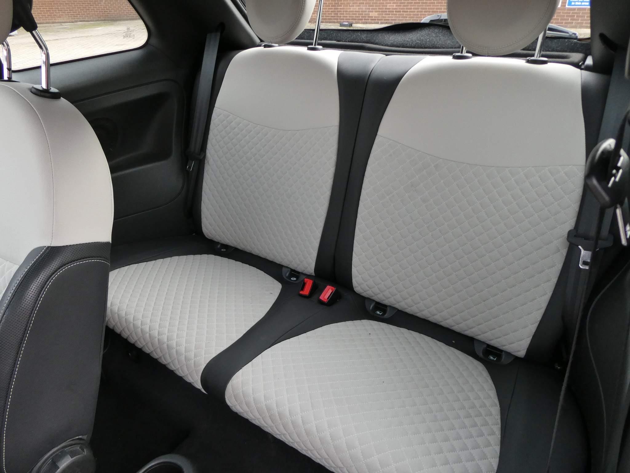 Fiat 500 1.0 Mild Hybrid Dolcevita [Part Leather] 3dr (EU71OFG) image 17