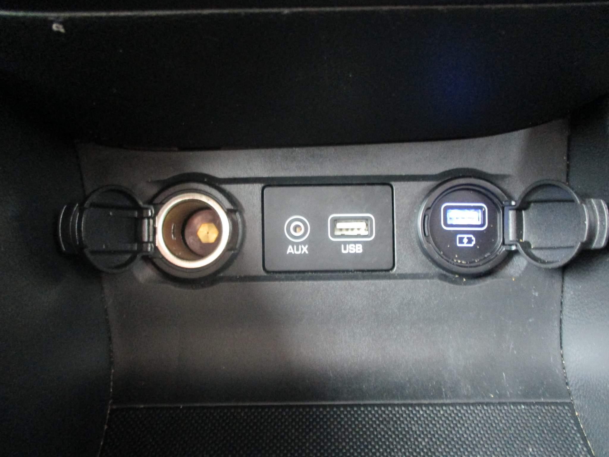 Hyundai i20 1.2 Play Hatchback 5dr Petrol Manual Euro 6 (s/s) (84 ps) (BV20TJU) image 24