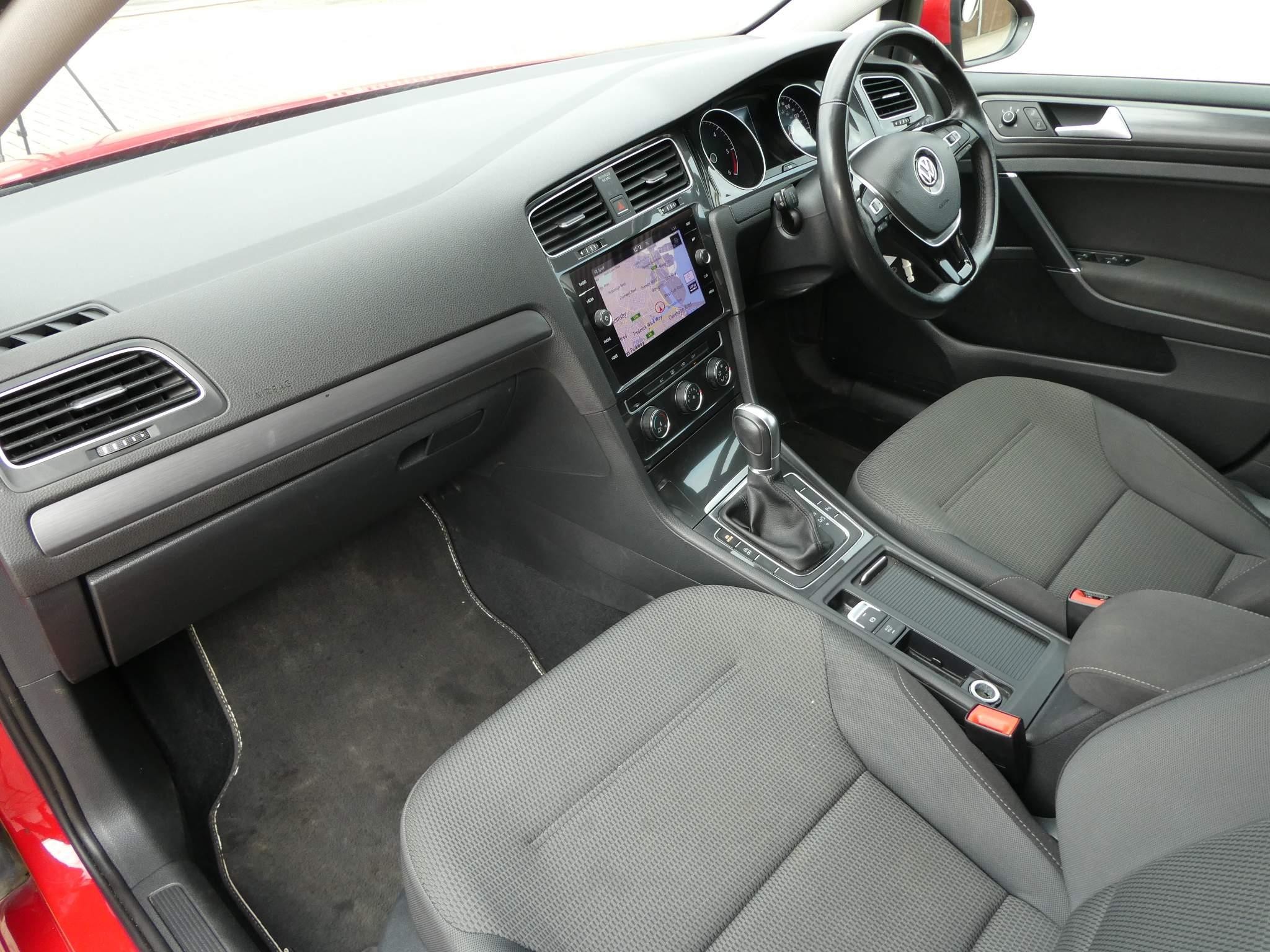 Volkswagen Golf 1.4 TSI BlueMotion Tech SE Nav Hatchback 5dr Petrol DSG Euro 6 (s/s) (125 ps) (GC17HSO) image 12