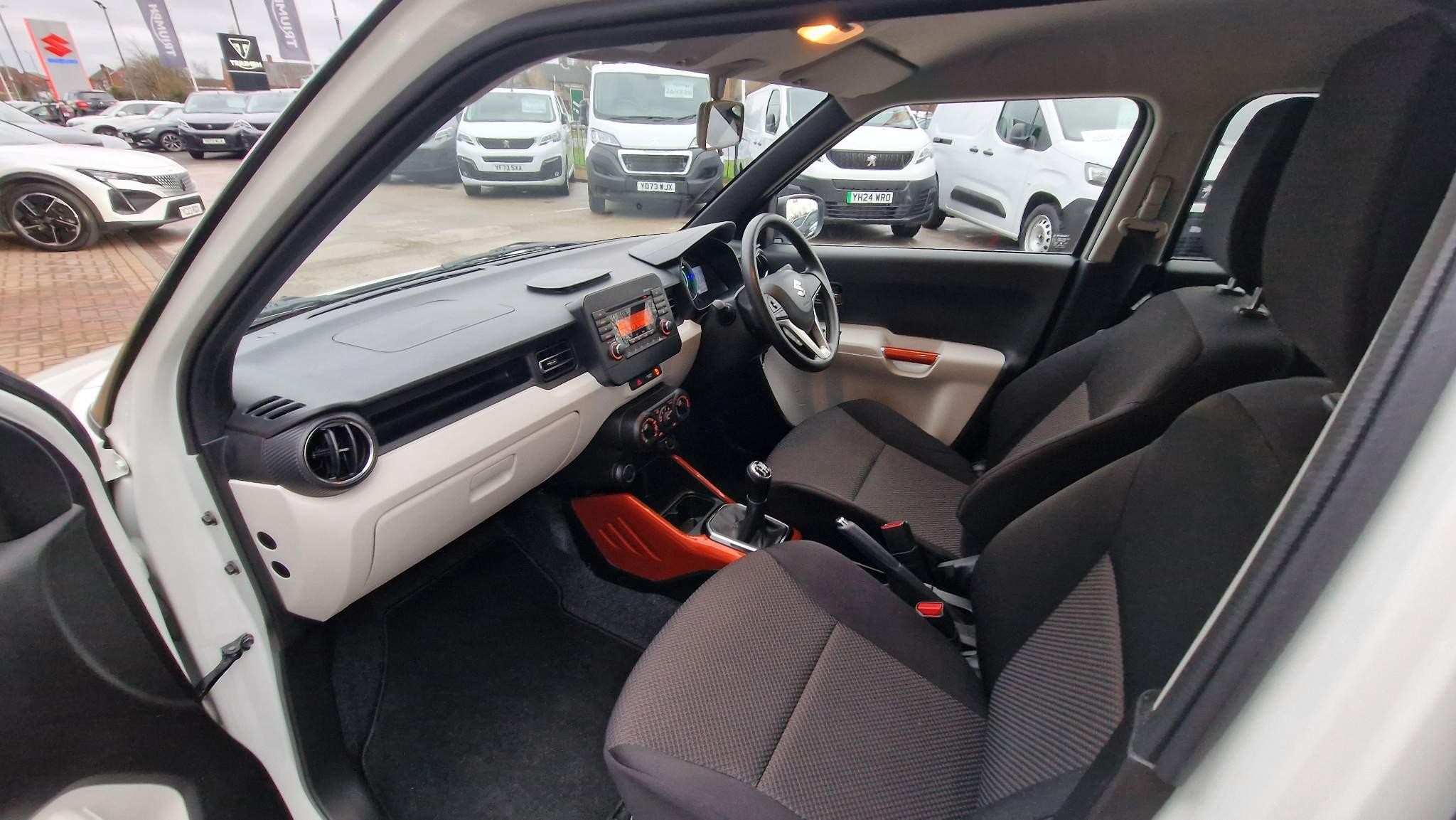 Suzuki Ignis 1.2 Dualjet MHEV SZ3 Hatchback 5dr Petrol Hybrid Manual Euro 6 (s/s) (90 ps) (YH20UJN) image 16