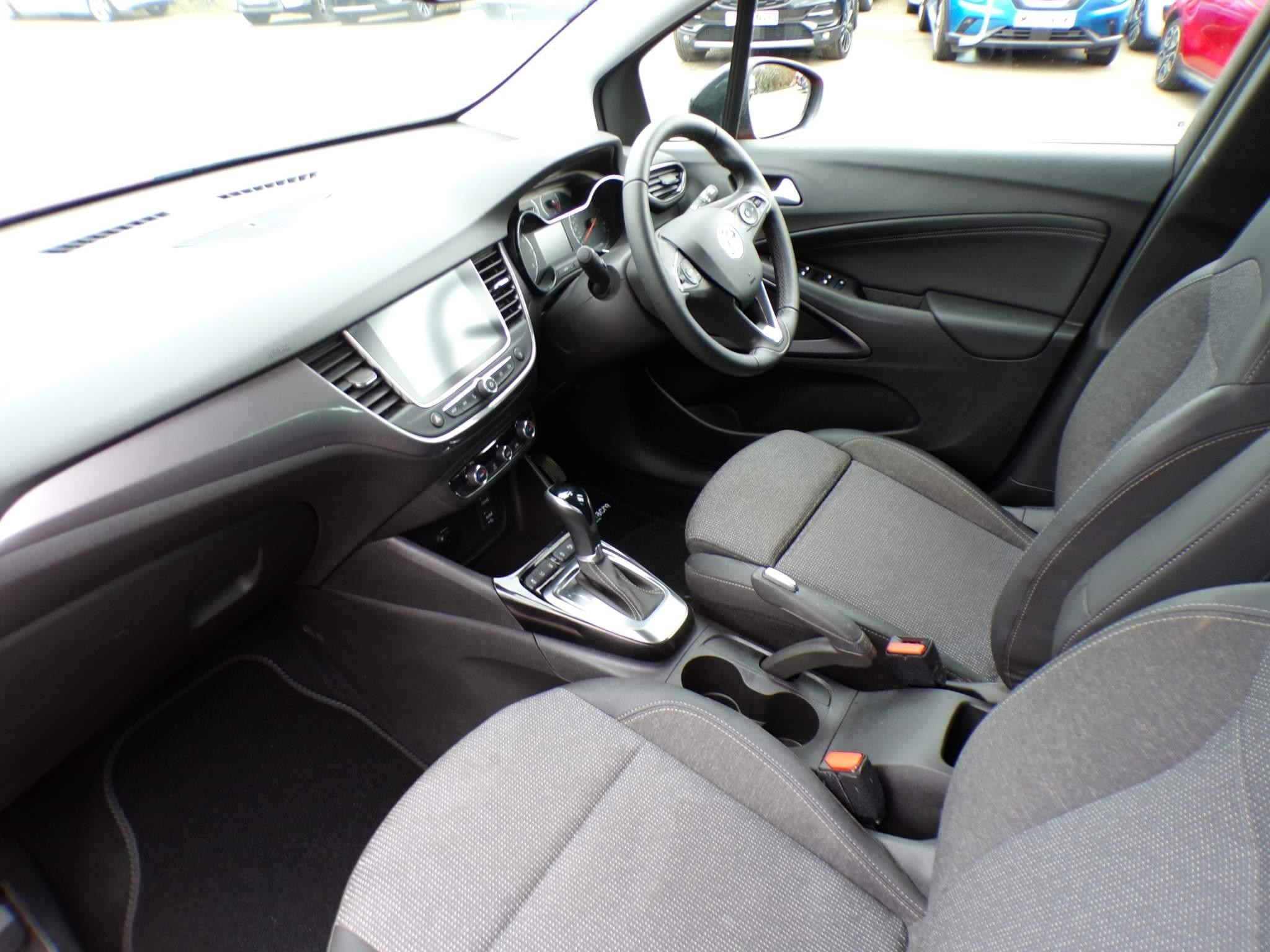 Vauxhall Crossland 1.5 Turbo D Elite Edition SUV 5dr Diesel Auto Euro 6 (s/s) (120 ps) (CX71ZYB) image 14