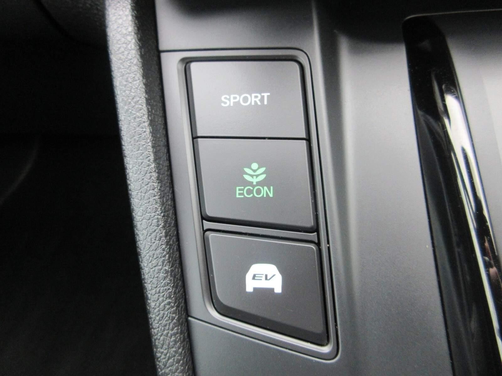 Honda CR-V 2.0 i-MMD Hybrid Sport Line 2WD 5dr eCVT (YN71XJT) image 11