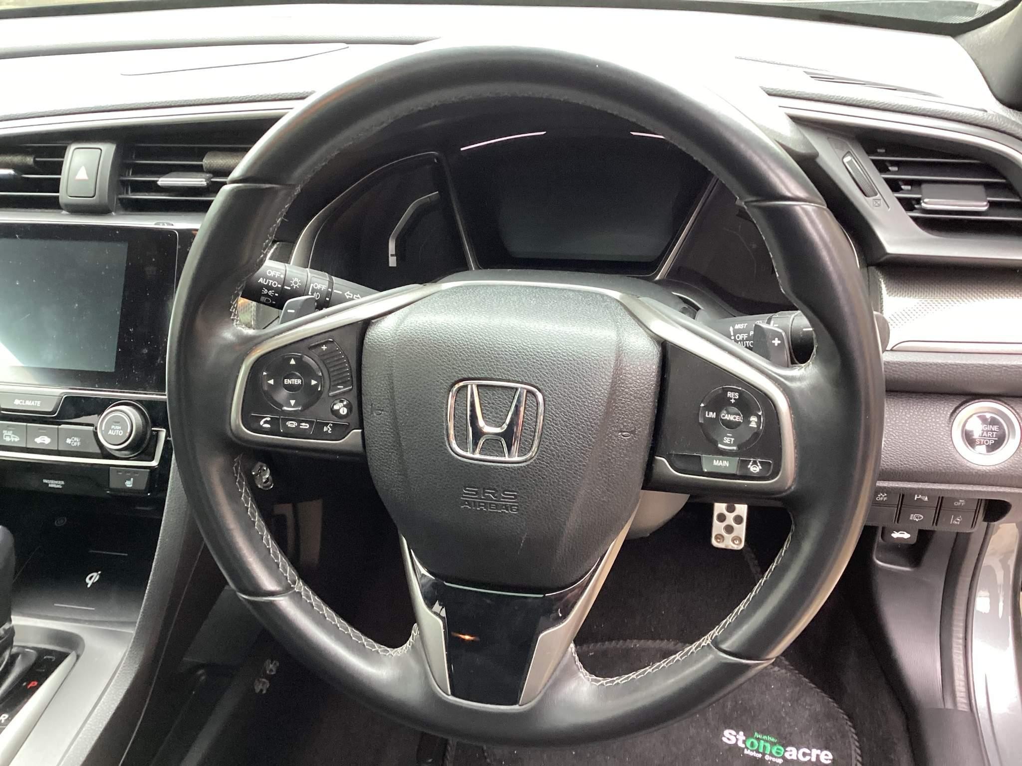 Honda Civic 1.5 VTEC Turbo Prestige 5dr CVT (BN68OES) image 17