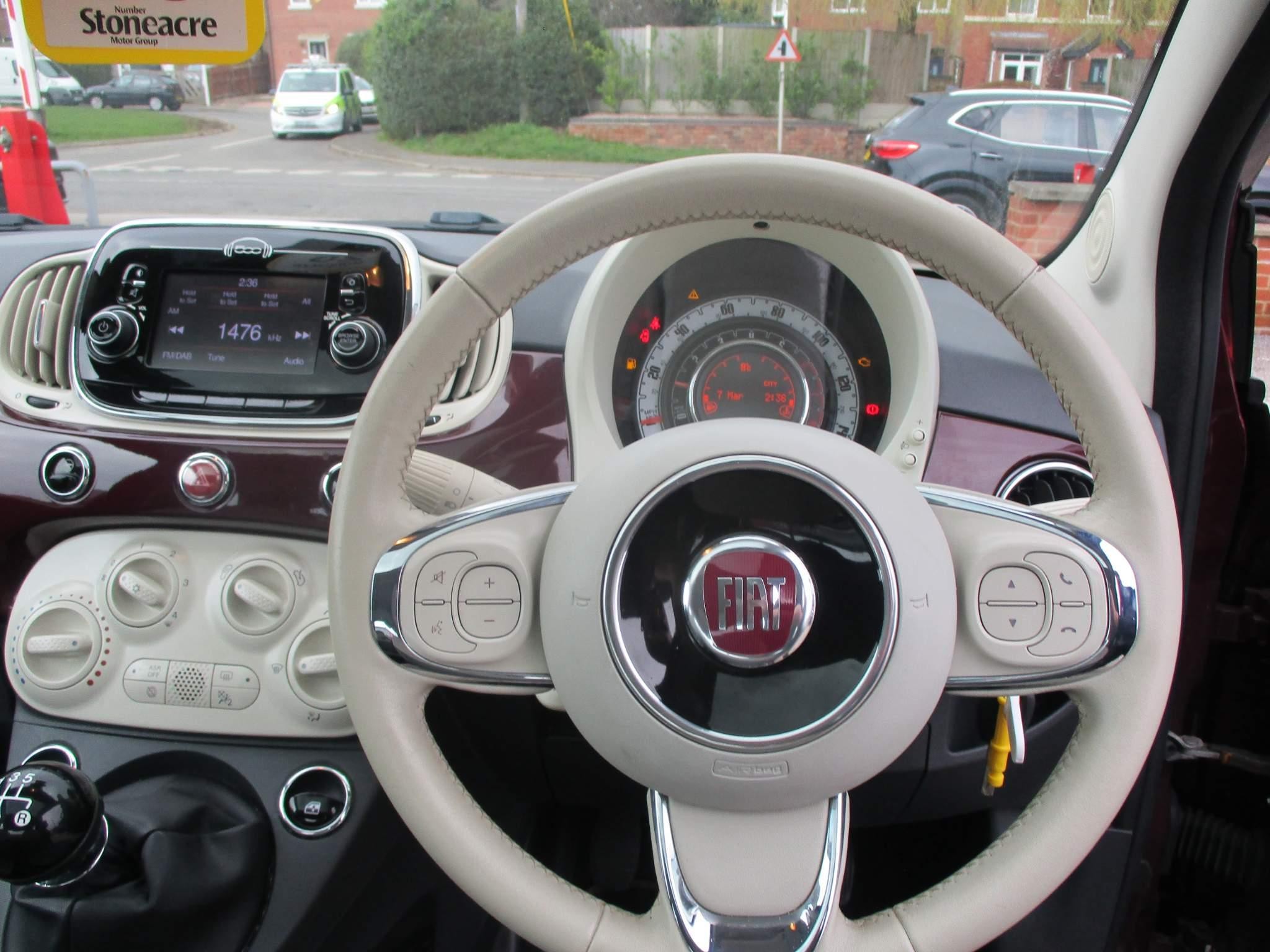 Fiat 500 1.2 Lounge 3dr (DY67EEH) image 11