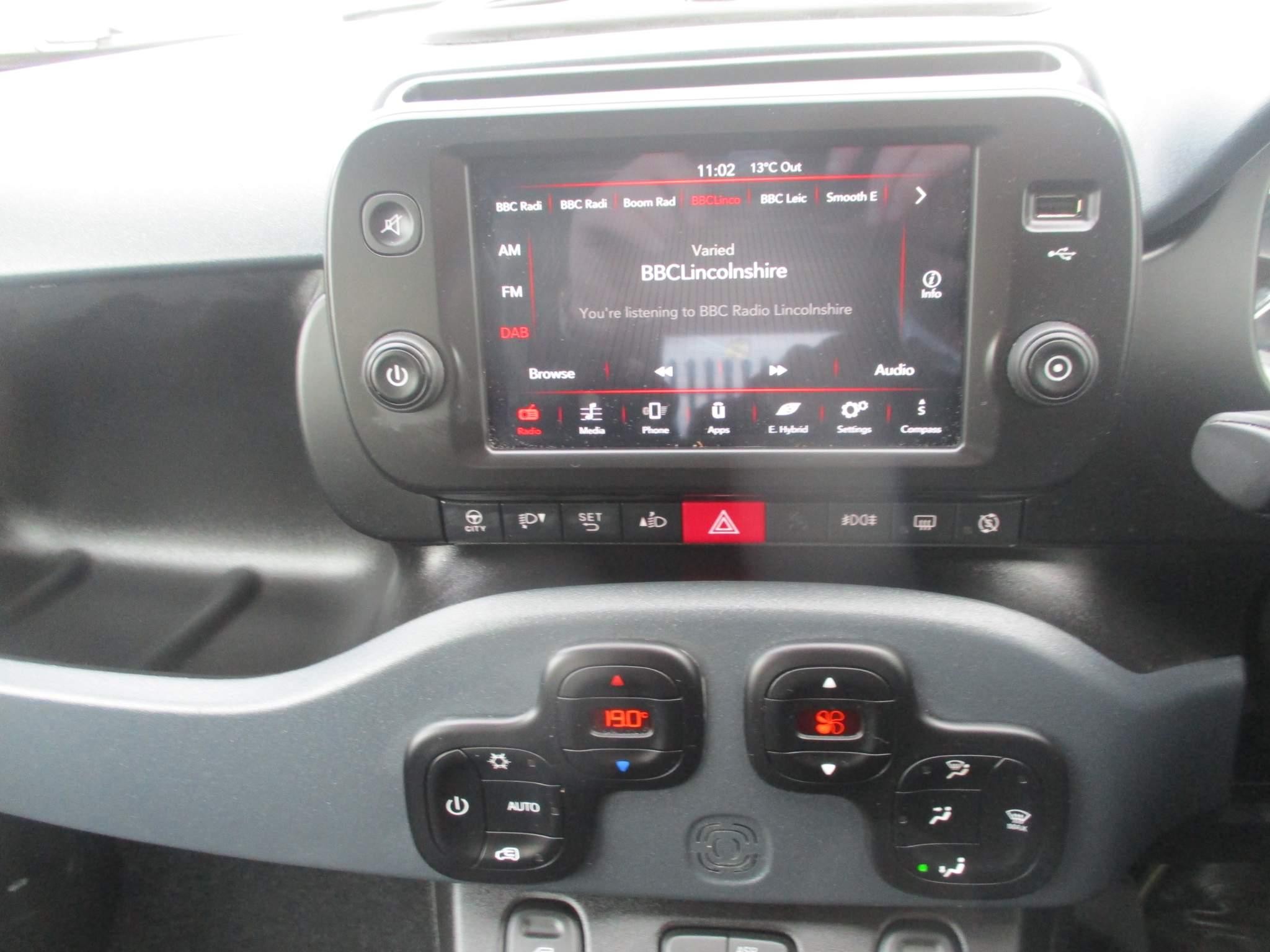 Fiat Panda 1.0 Mild Hybrid Red [Touchscreen/5 Seat] 5dr (FX23KXL) image 17