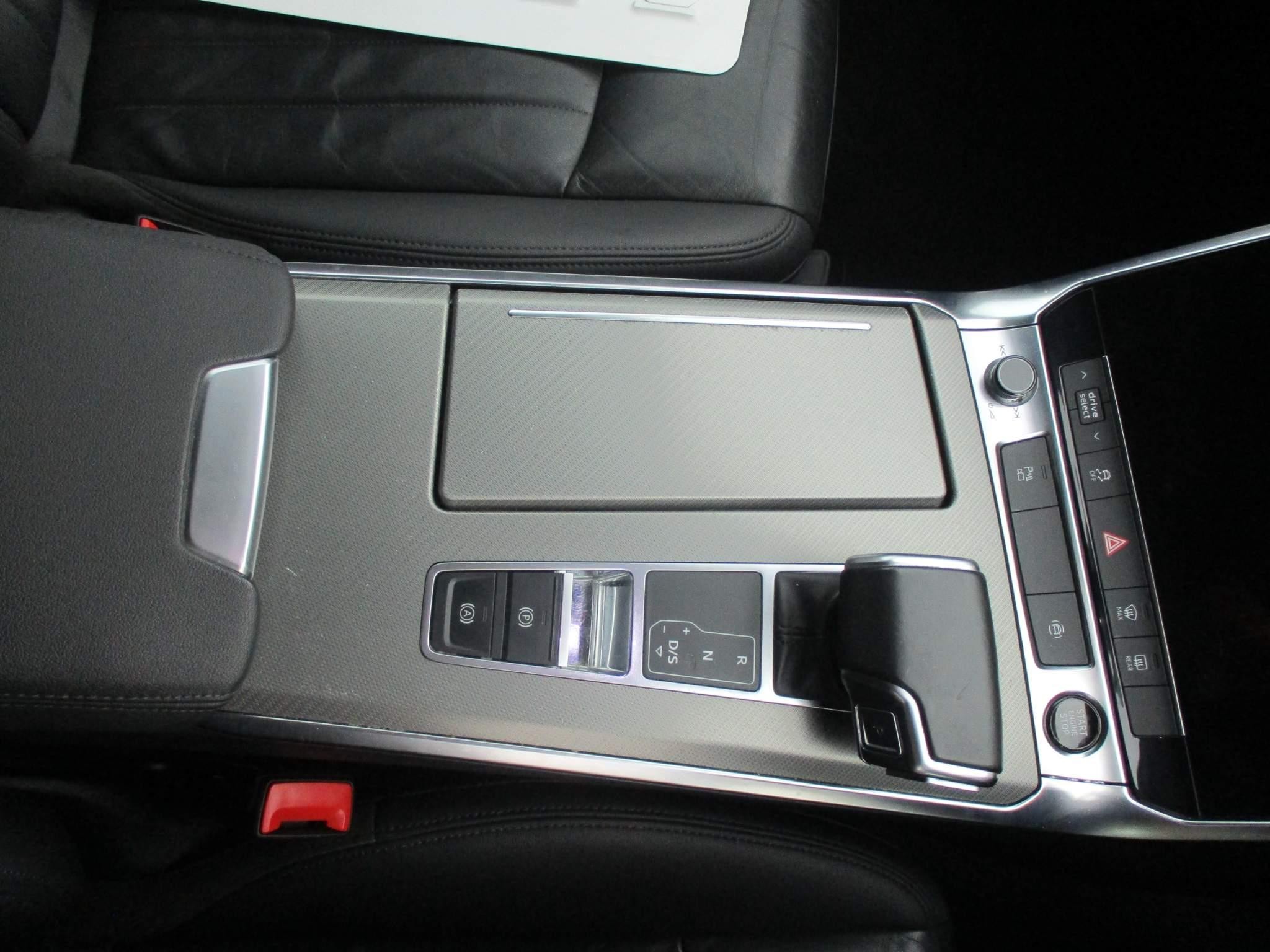 Audi A6 Saloon 50 TFSI e Quattro Sport 4dr S Tronic (MT70CEO) image 32