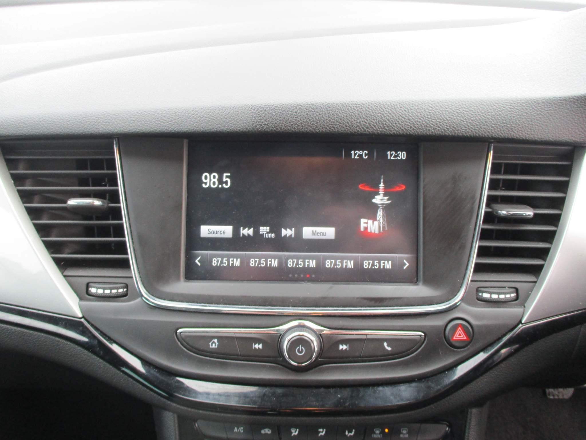 Vauxhall Astra 1.2 Turbo SRi VX Line Nav Hatchback 5dr Petrol Manual Euro 6 (s/s) (145 ps) (YM70AVR) image 13