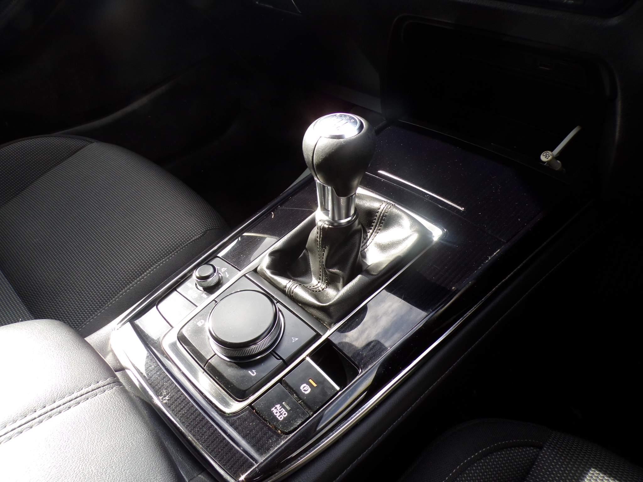 Mazda CX-30 2.0 e-SKYACTIV G MHEV Sport Lux SUV 5dr Petrol Manual Euro 6 (s/s) (122 ps) (LK21NBO) image 28
