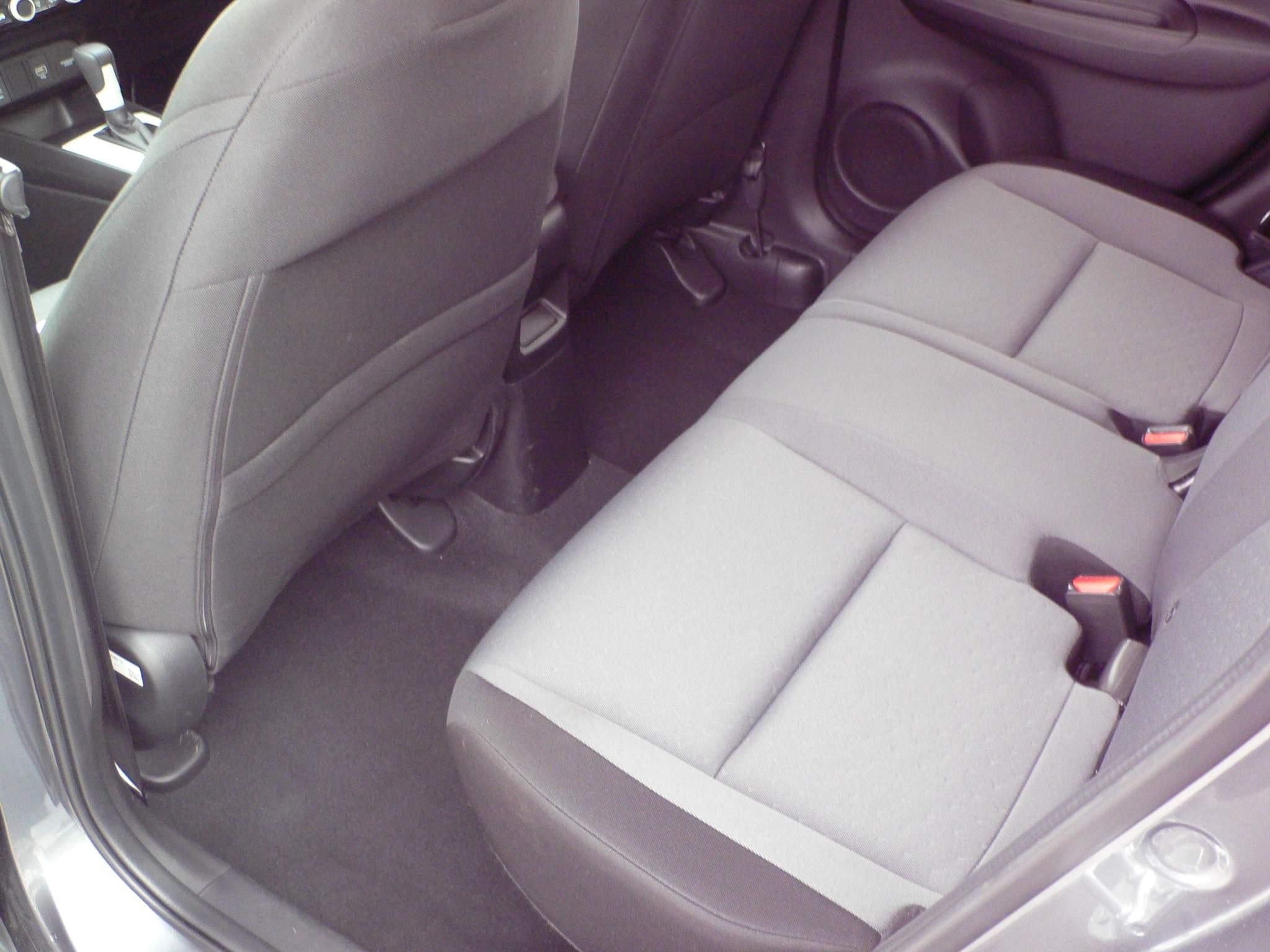 Honda Jazz 1.5 h i-MMD SE Hatchback 5dr Petrol Hybrid eCVT Euro 6 (s/s) (109 ps) (YO22PJJ) image 11
