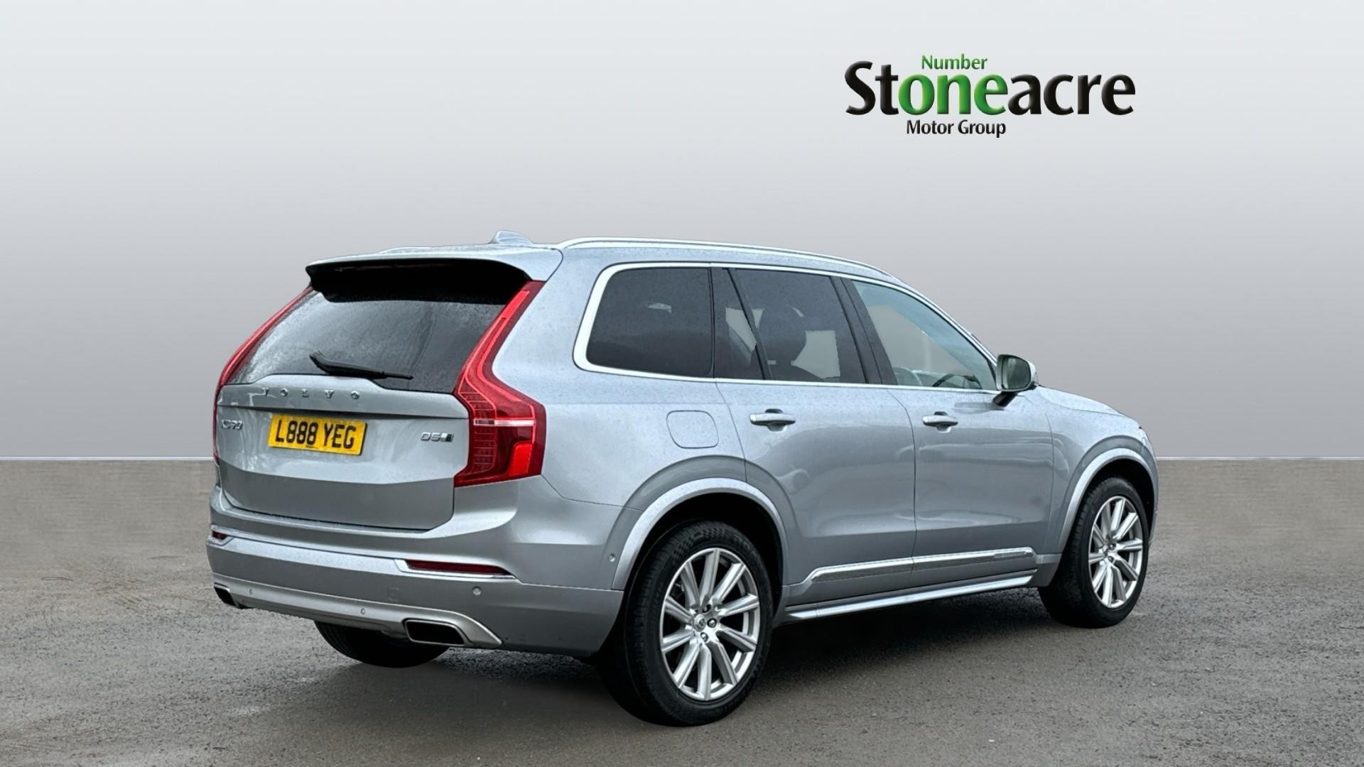 Volvo XC90 2.0 D5 Inscription 5dr AWD Geartronic (L888YEG) image 6