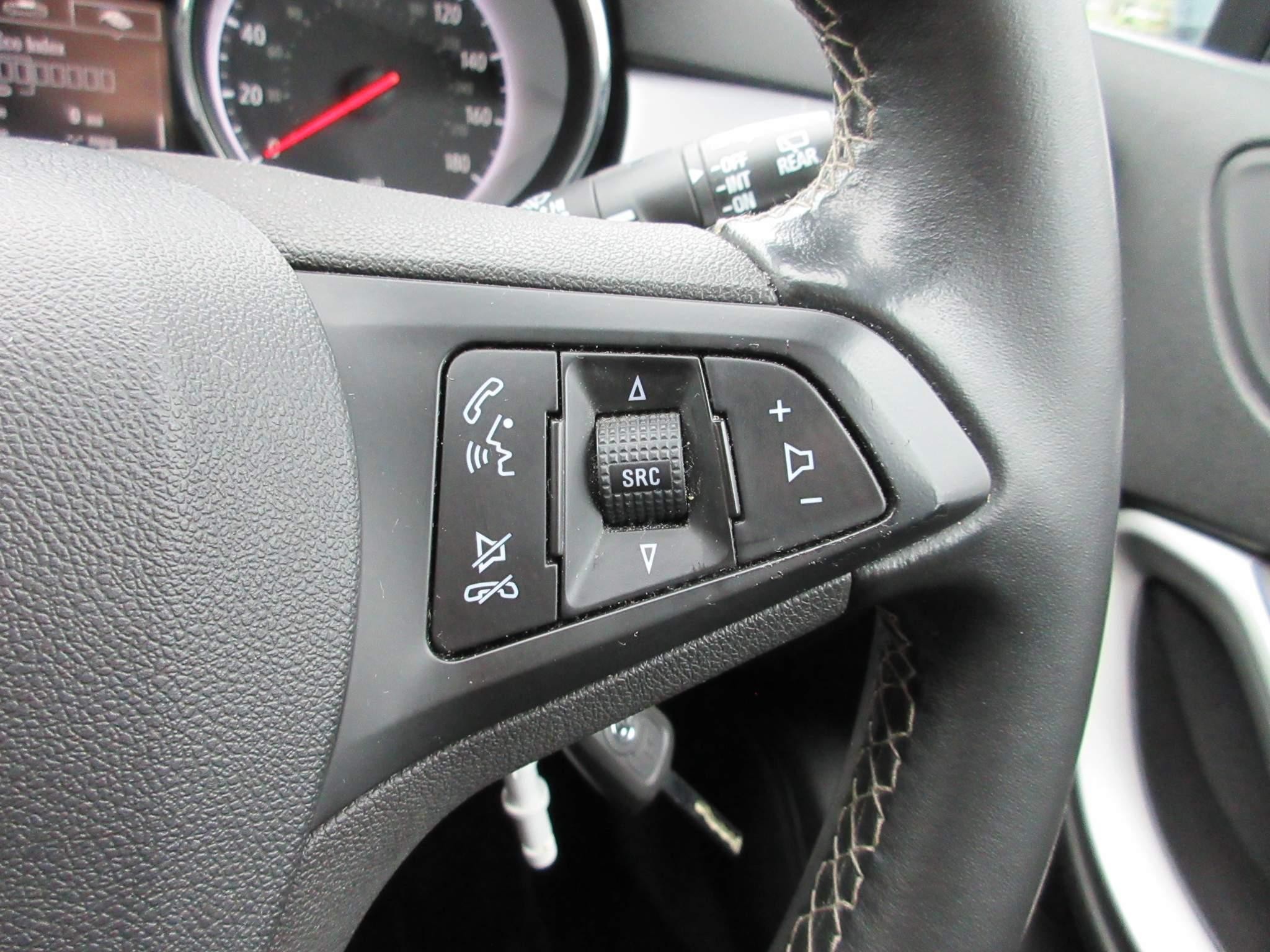 Vauxhall Astra 1.5 Turbo D Business Edition Nav Hatchback 5dr Diesel Manual Euro 6 (s/s) (122 ps) (NV21SVN) image 21