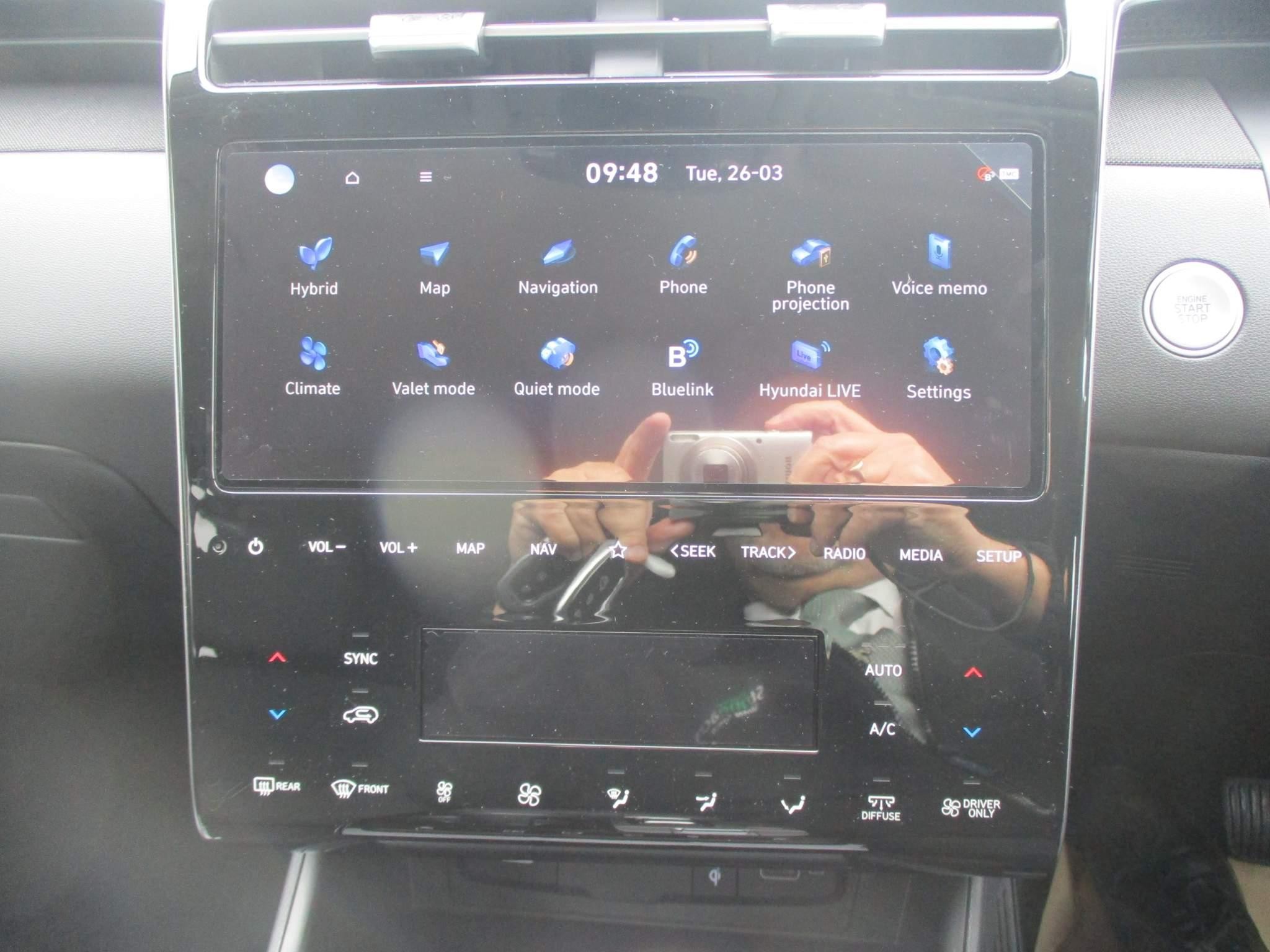 Hyundai TUCSON 1.6 TGDi Hybrid 230 Premium 5dr 2WD Auto (YR24SYS) image 18