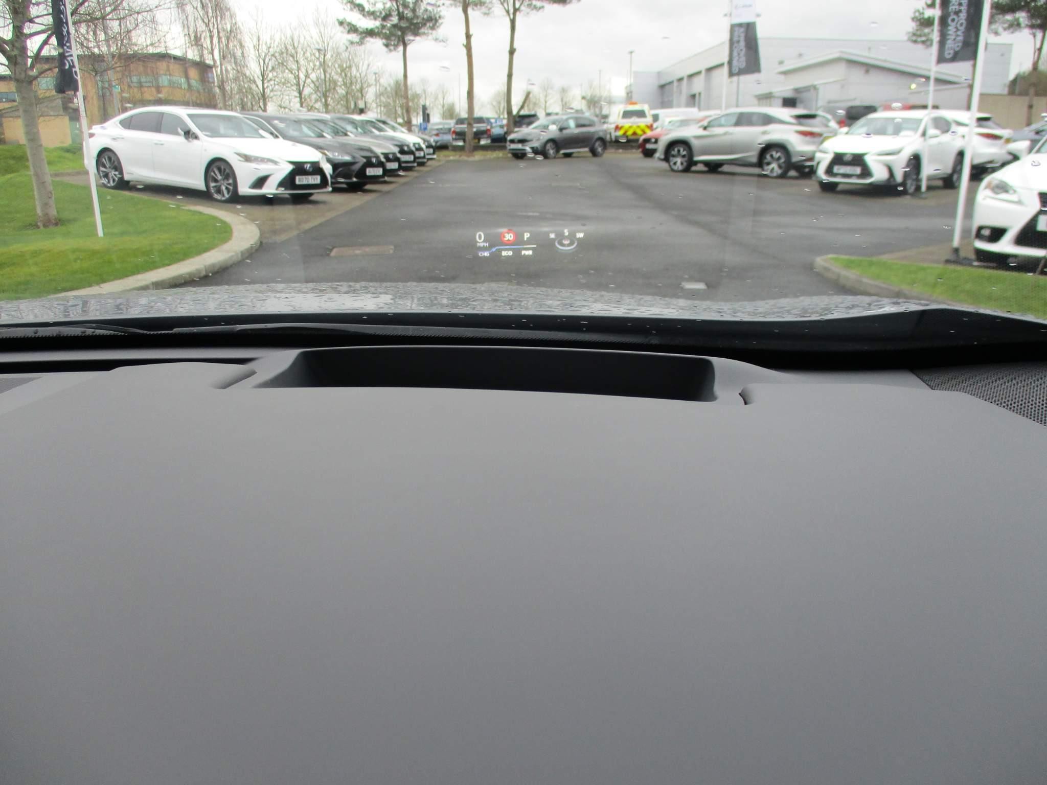 Lexus UX 250h 250h 2.0 5dr Premium Pack/Tech/Safety/Nav (PN69UHX) image 25