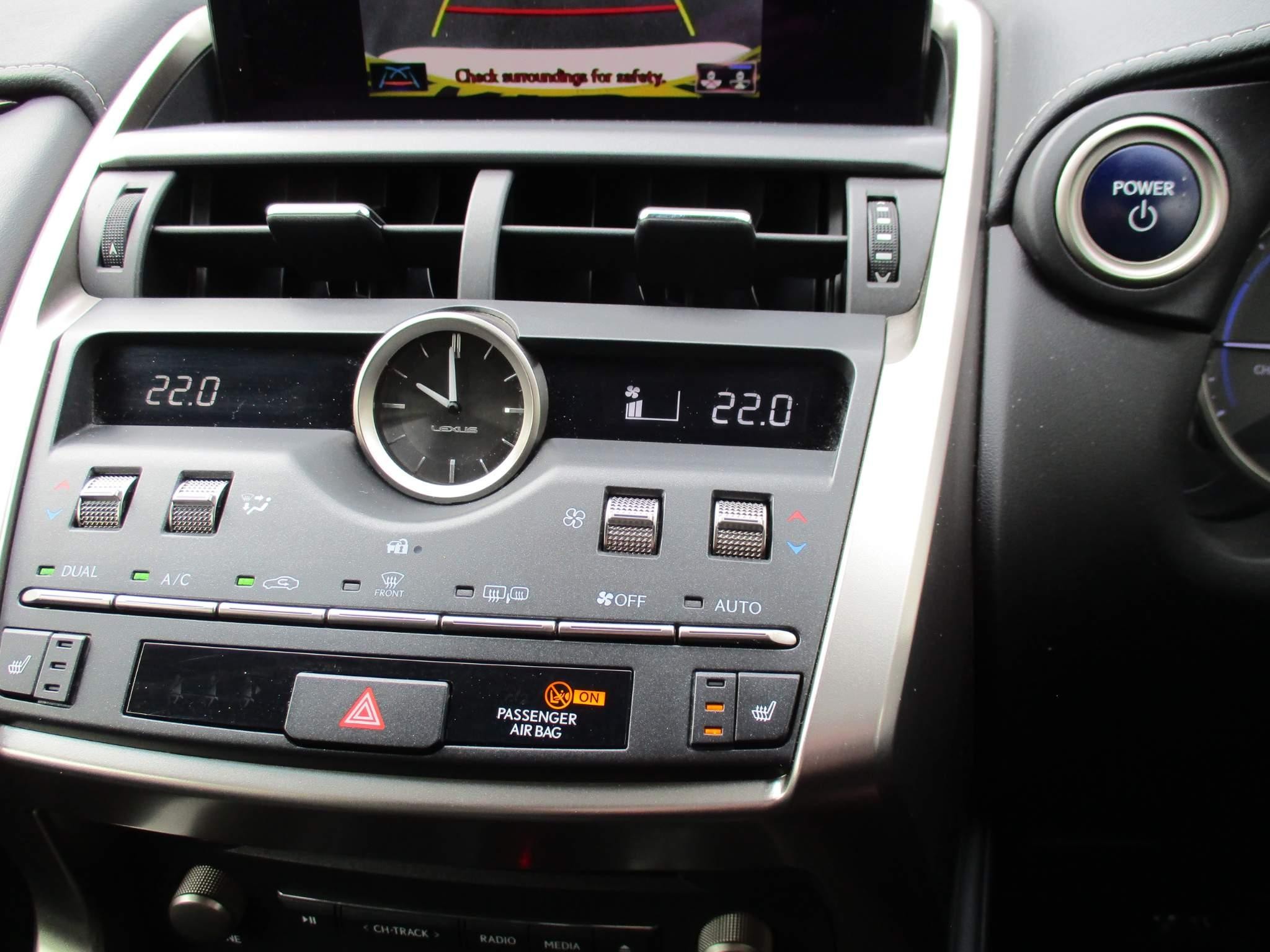 Lexus NX 2.5 300h Luxury SUV 5dr Petrol Hybrid E-CVT 4WD Euro 6 (s/s) (197 ps) (NX18WNB) image 26