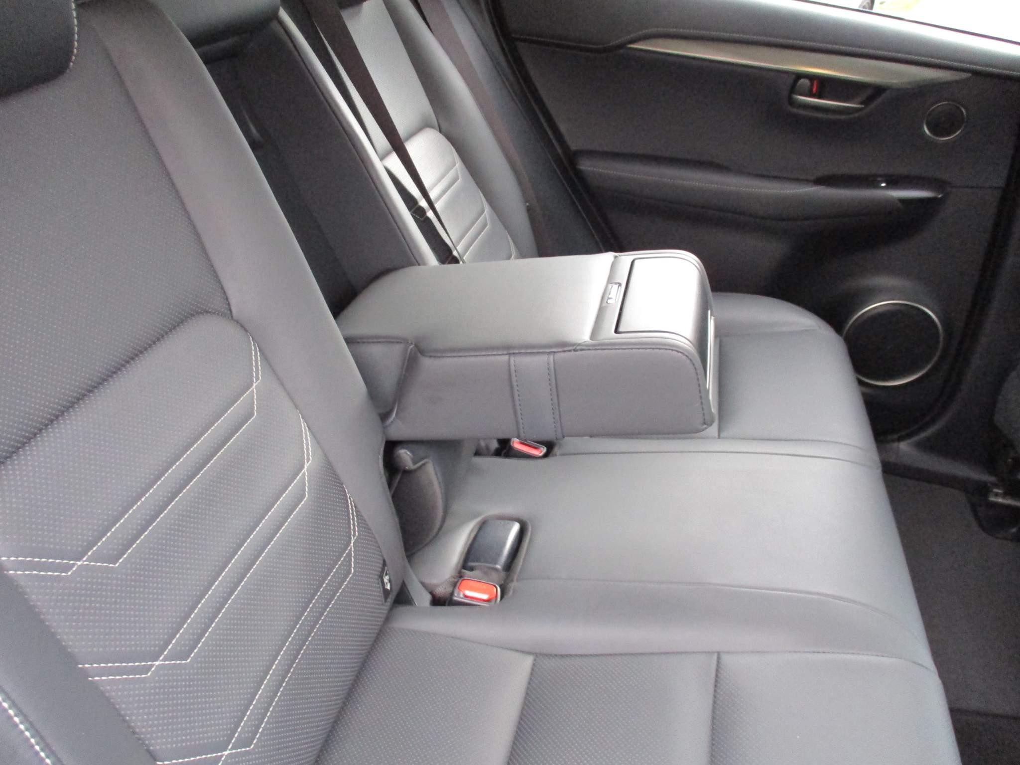 Lexus NX 2.5 300h Luxury SUV 5dr Petrol Hybrid E-CVT 4WD Euro 6 (s/s) (197 ps) (NX18WNB) image 36