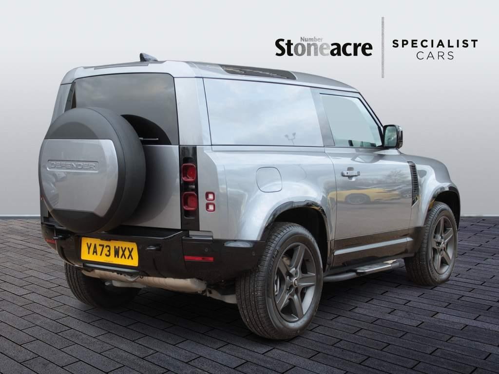 Land Rover Defender 90 3.0 D300 MHEV X-Dynamic HSE Hard Top Auto 4WD Euro 6 (s/s) 3dr (YA73WXX) image 2