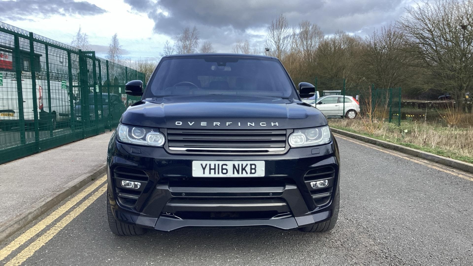 Land Rover Range Rover Sport 5.0 V8 Autobiography Dynamic SUV 5dr Petrol Auto 4WD Euro 6 (s/s) (510 ps) (YH16NKB) image 11