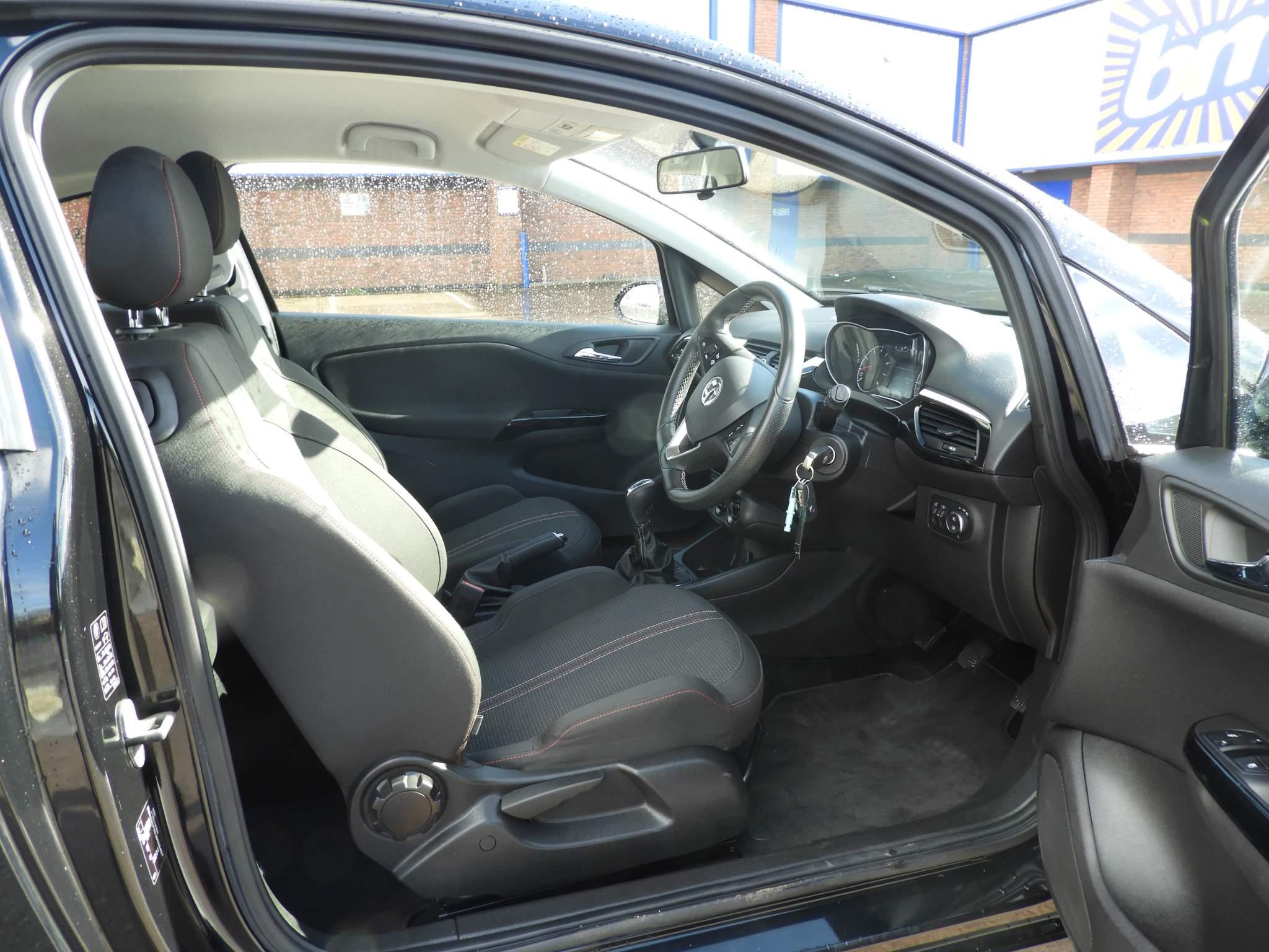 Vauxhall Corsa 1.4i Turbo Black Edition Hatchback 3dr Petrol Manual Euro 6 (s/s) (150 ps) (AJ18HYA) image 10