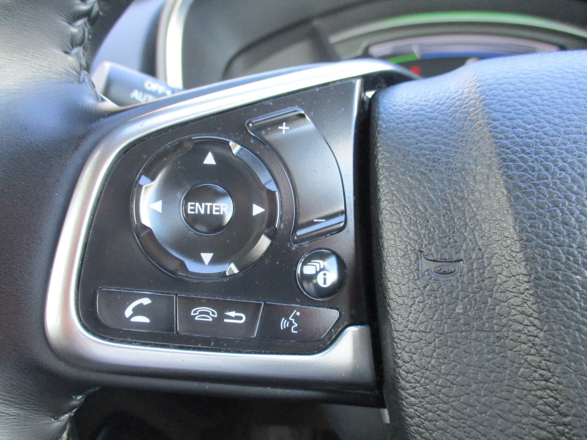 Honda CR-V 2.0 i-MMD Hybrid SE 2WD 5dr eCVT (YE20ZZX) image 18