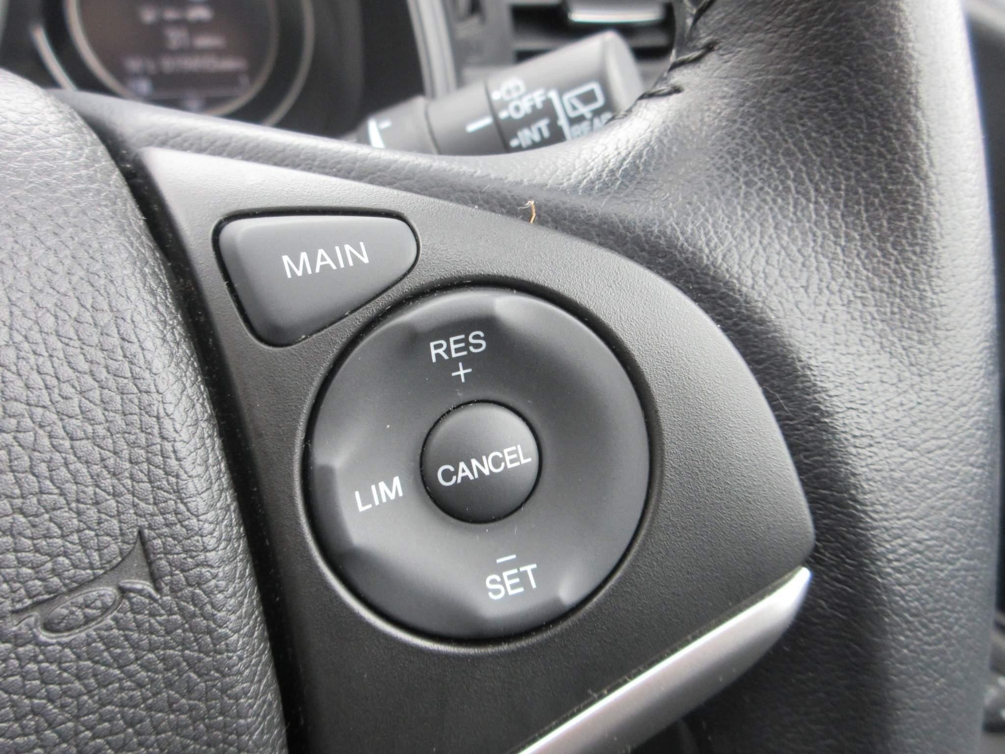 Honda Jazz 1.3 i-VTEC EX Navi Hatchback 5dr Petrol Manual Euro 6 (s/s) (102 ps) (YN19BBY) image 31