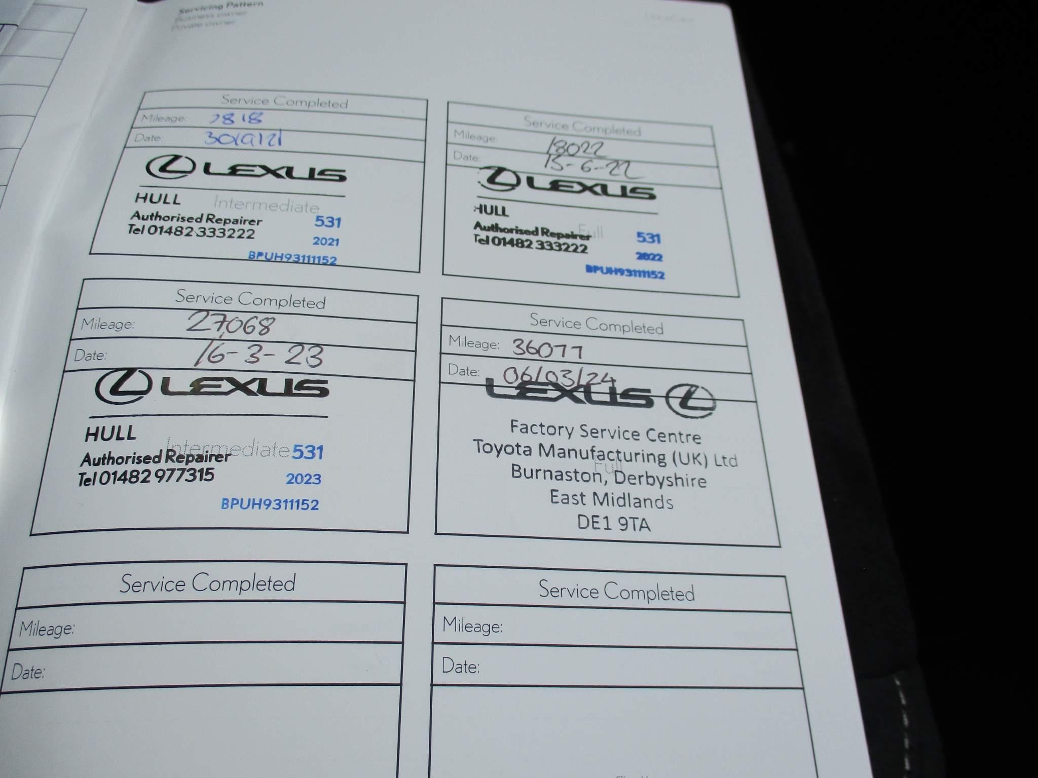 Lexus UX 250h 250h 2.0 5dr Premium Pack/Tech/Safety/Nav (YX70YRE) image 19