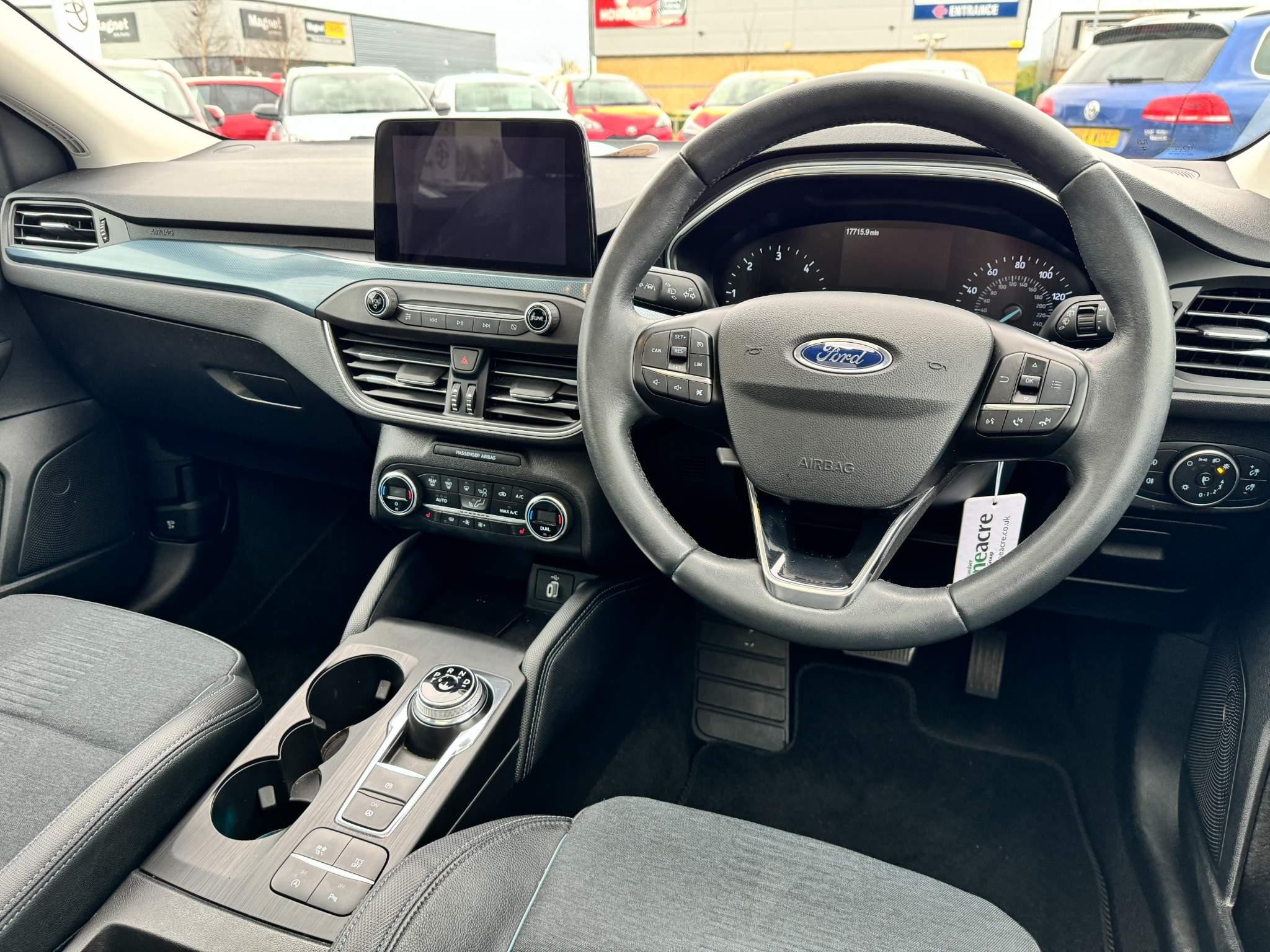 Ford Focus 1.5 EcoBlue Active X Auto Euro 6 (s/s) 5dr (BW69VLN) image 15