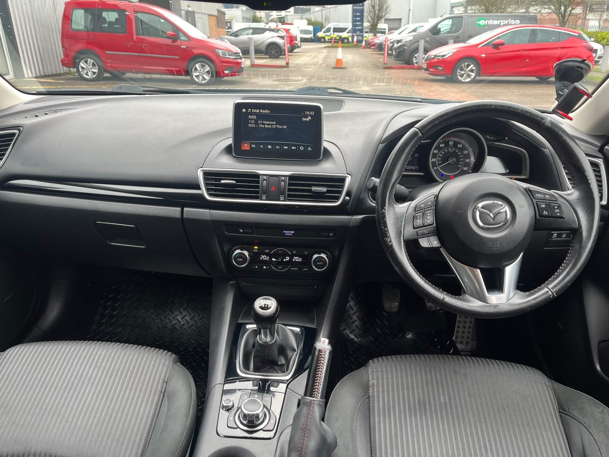 Mazda Mazda3 2.0 SKYACTIV-G SE-L Nav Hatchback 5dr Petrol Manual Euro 5 (s/s) (120 ps) (LO65CYA) image 19